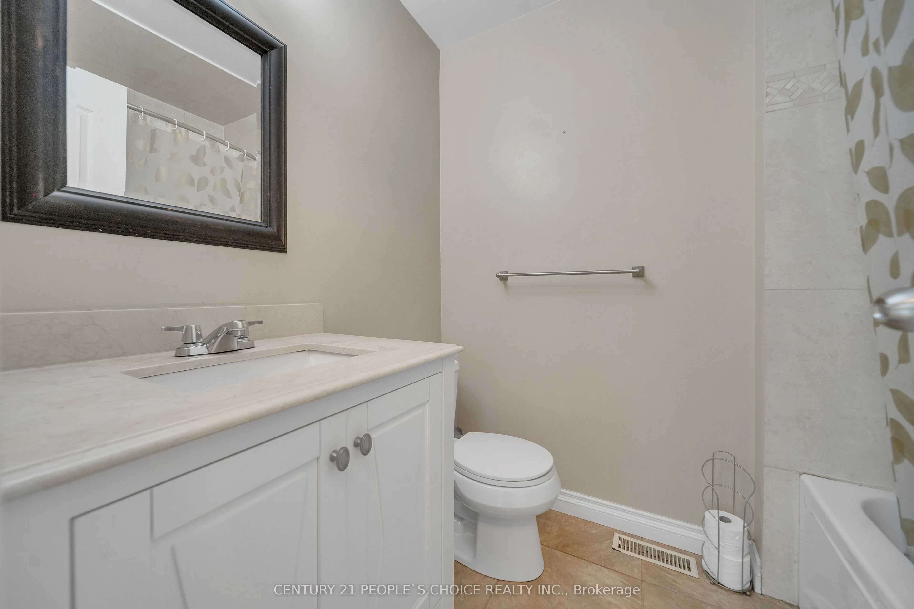 51 Mcmullen Crescent, #51