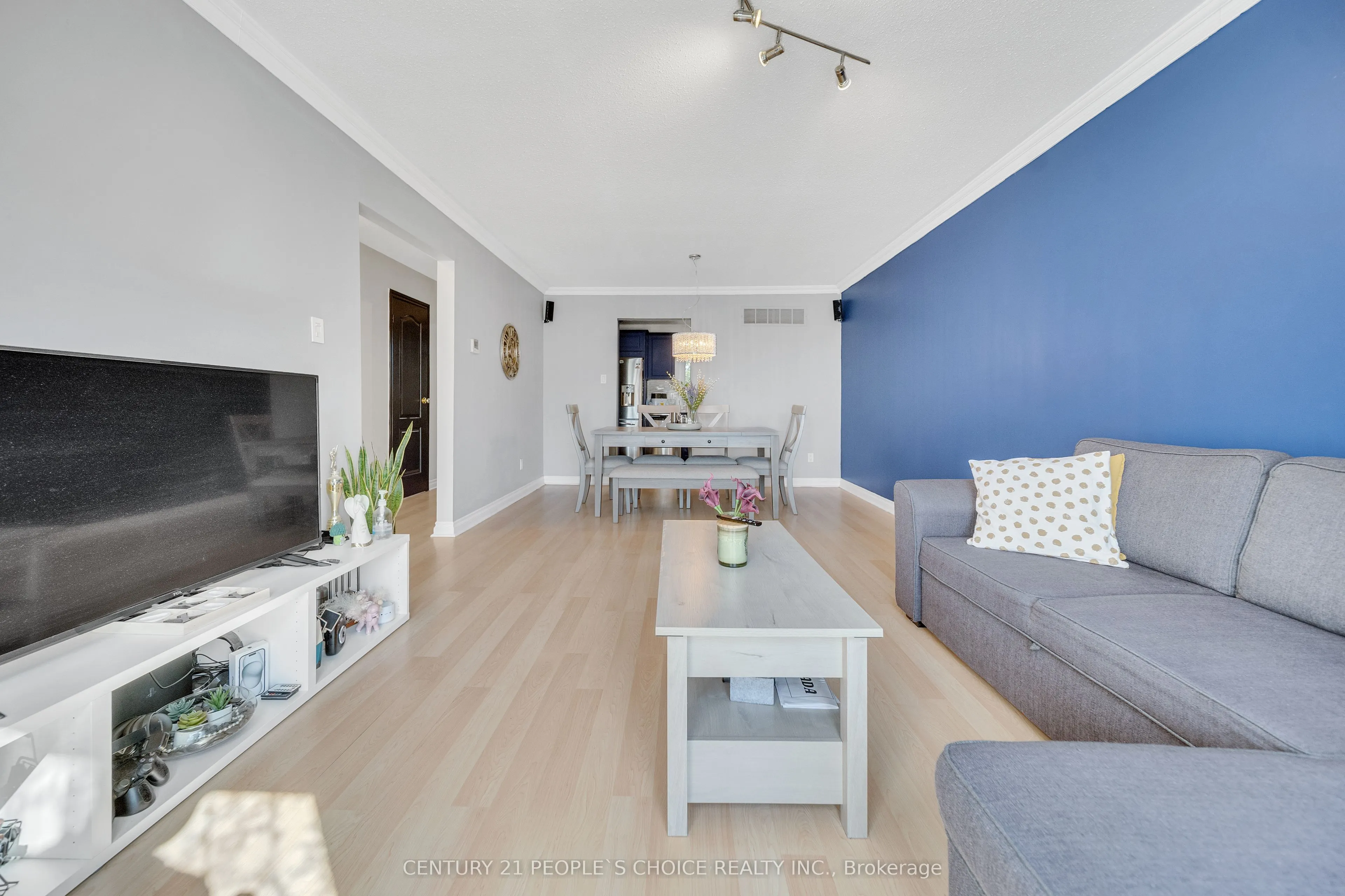 51 Mcmullen Crescent, #51