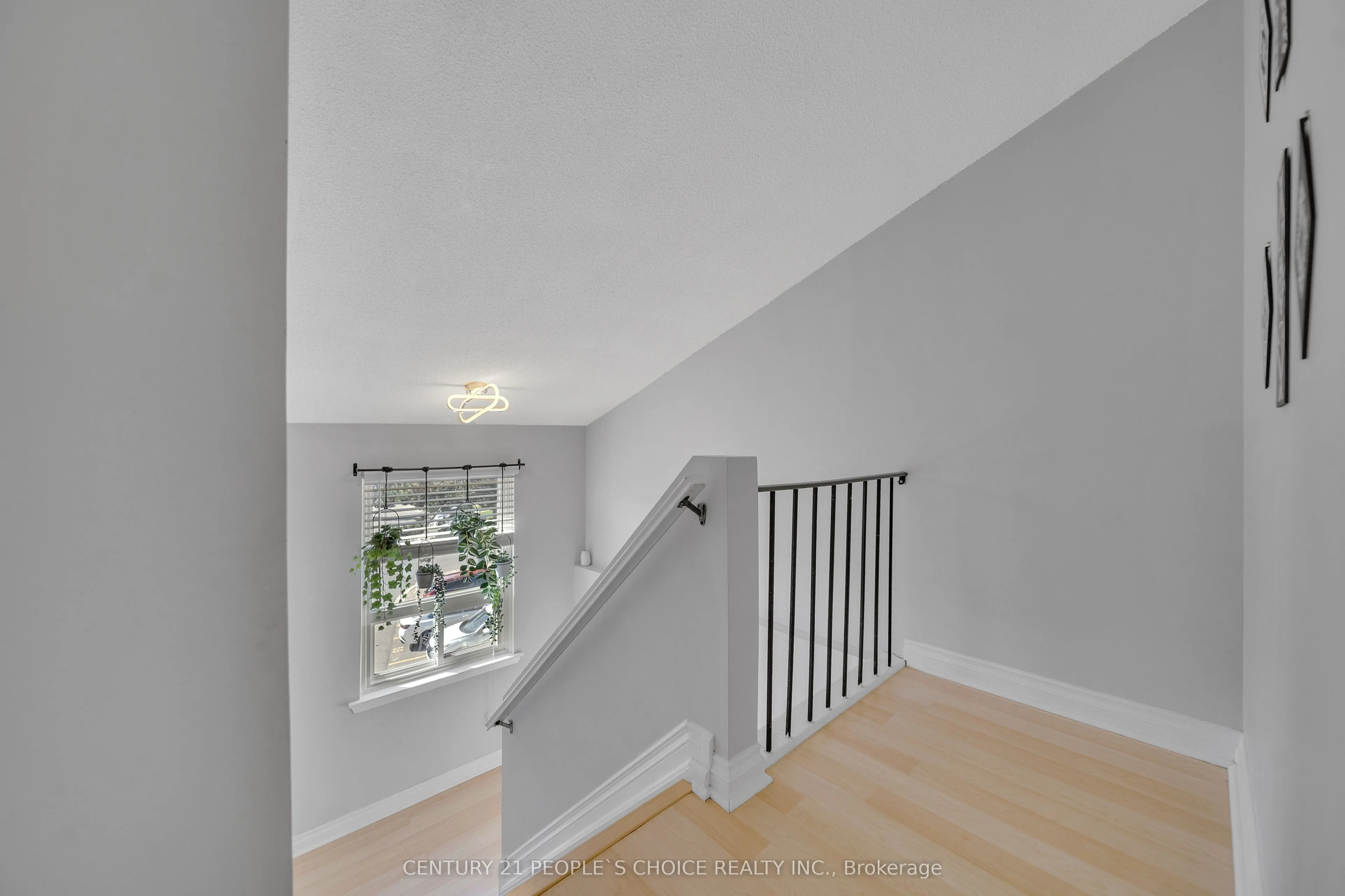 51 Mcmullen Crescent, #51