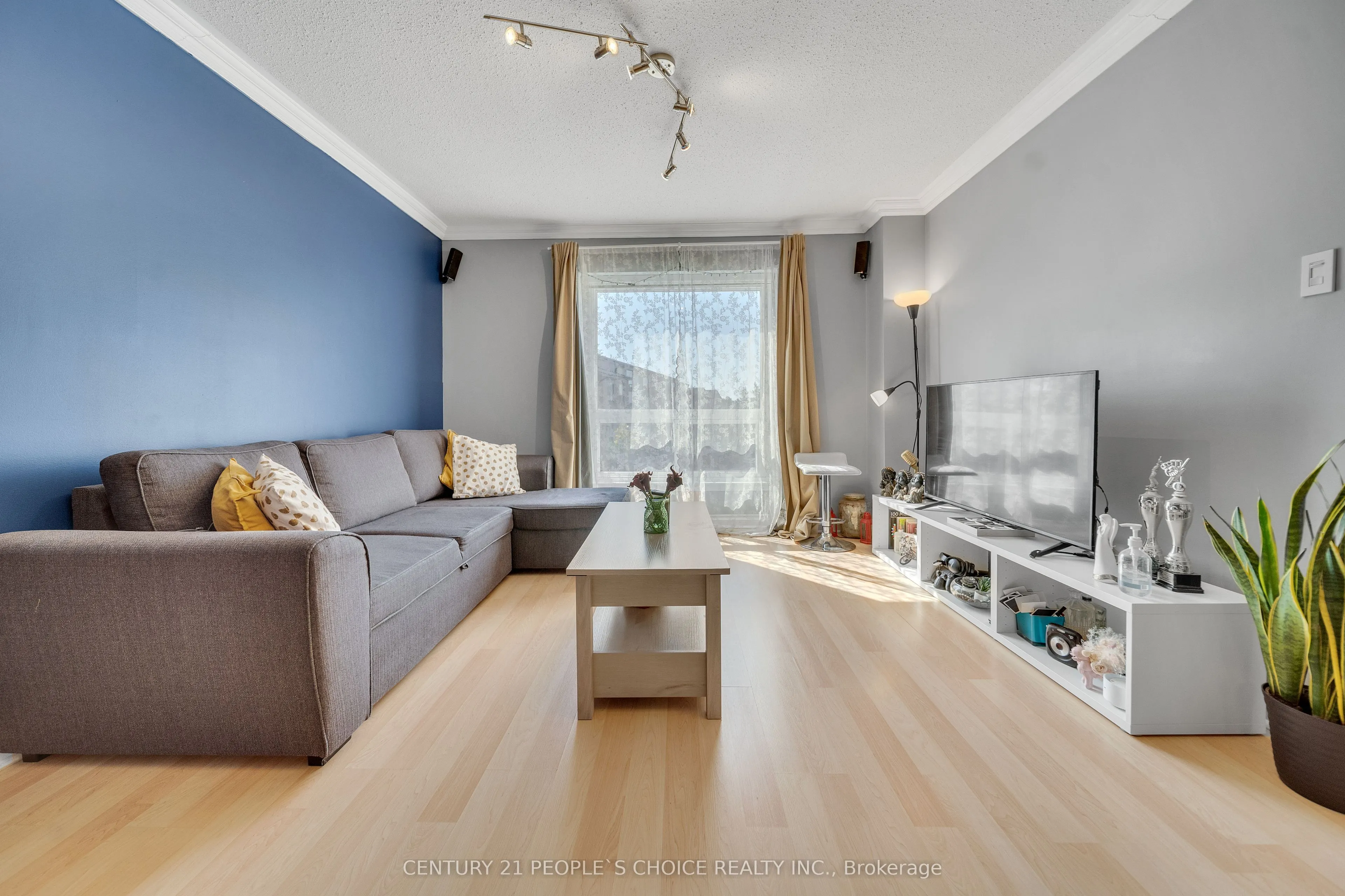 51 Mcmullen Crescent, #51