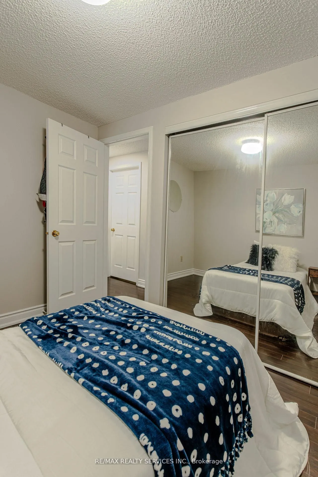 32 Heddon Court