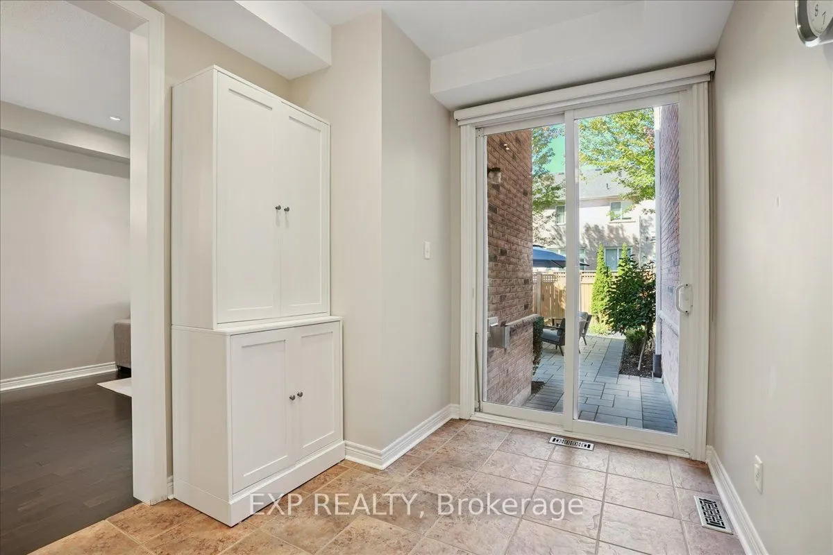 4147 Prentice Common
