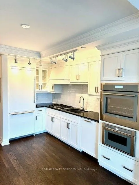 2060 Lakeshore Road, #603