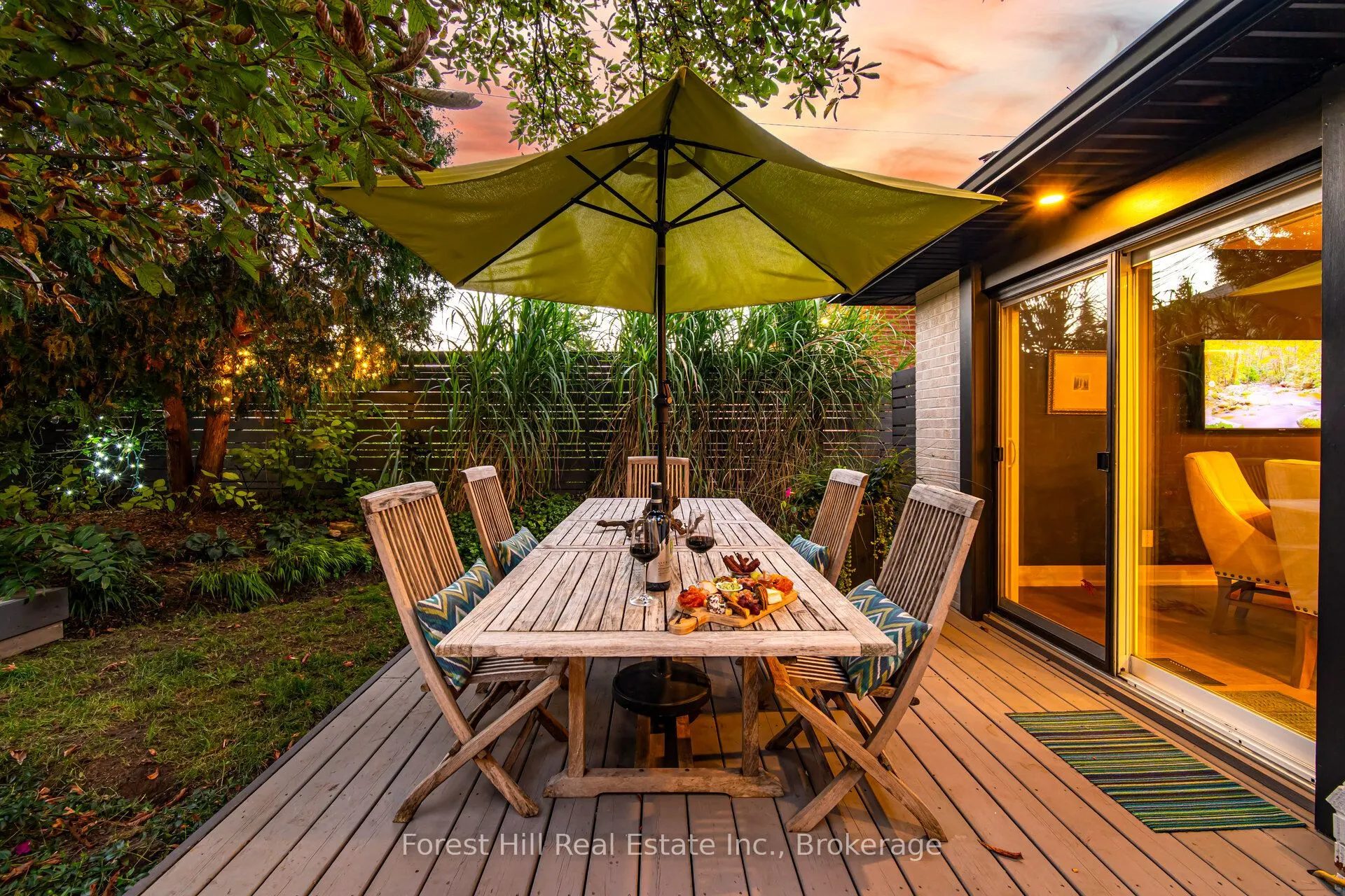 28 Decarie Circle