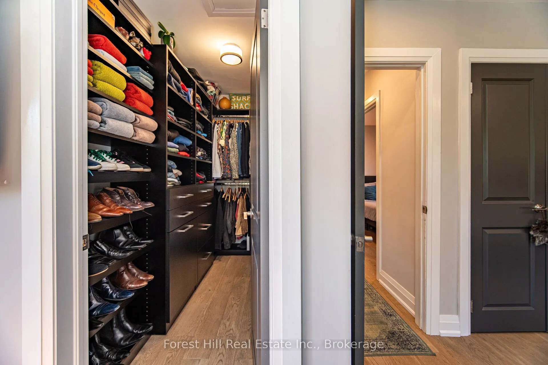 28 Decarie Circle