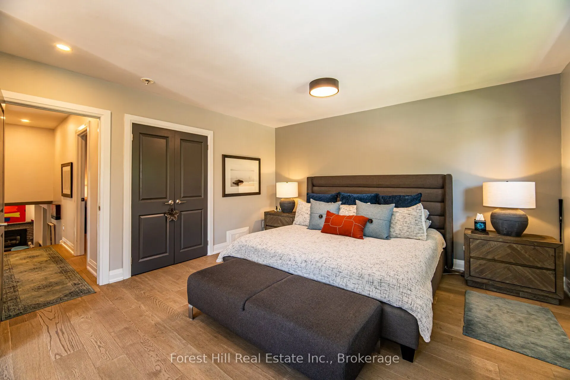 28 Decarie Circle