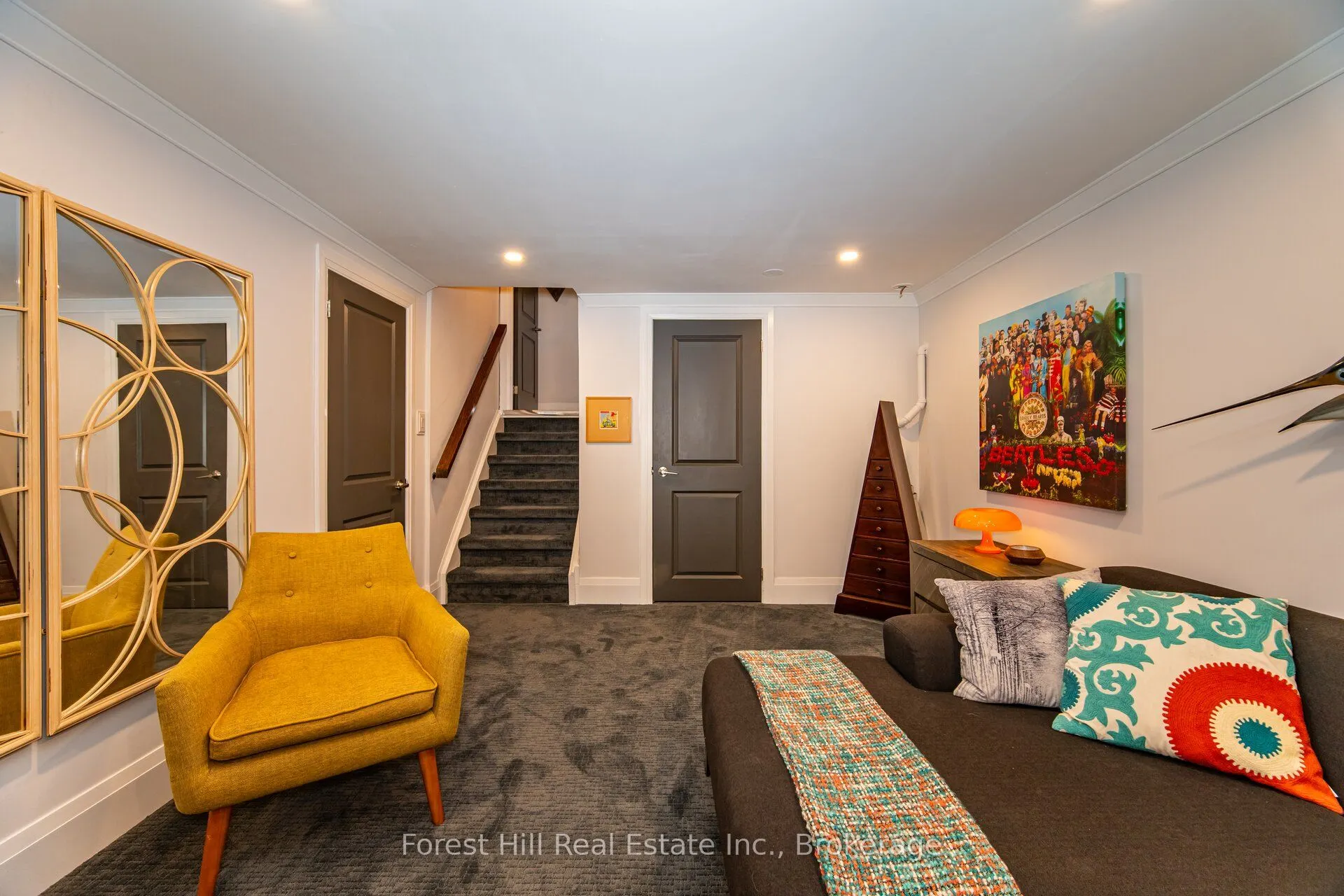 28 Decarie Circle
