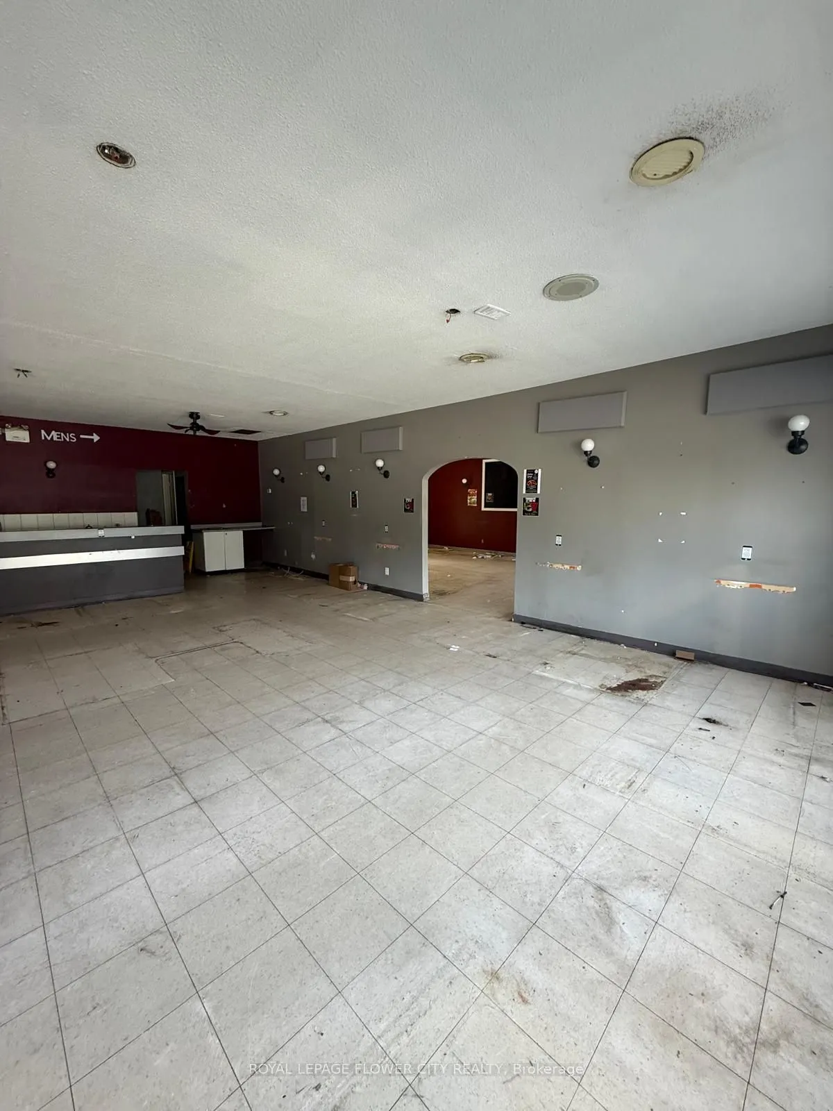 318 BROADWAY Avenue, #3