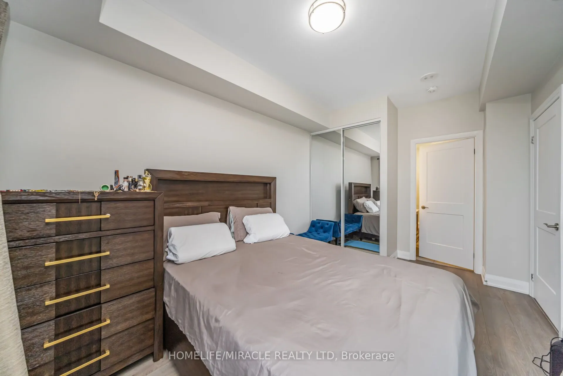15 Lynch Street, #505