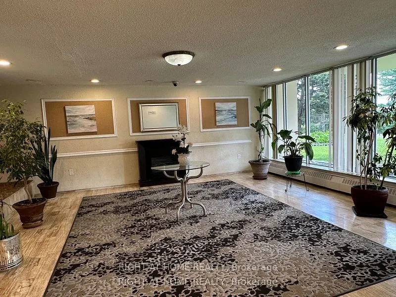 335 Driftwood Avenue, #211