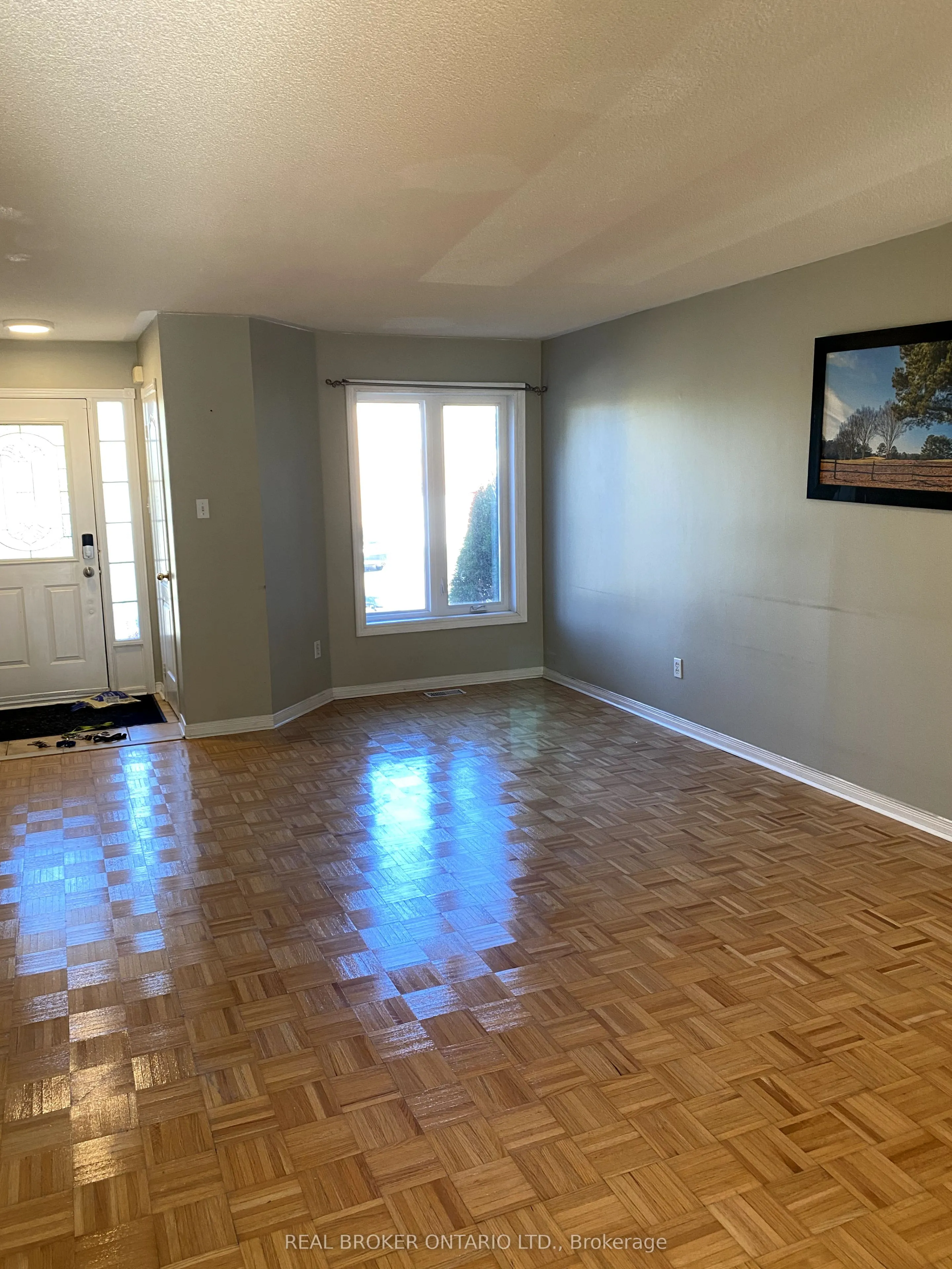 80 Redfinch Way, #Upper