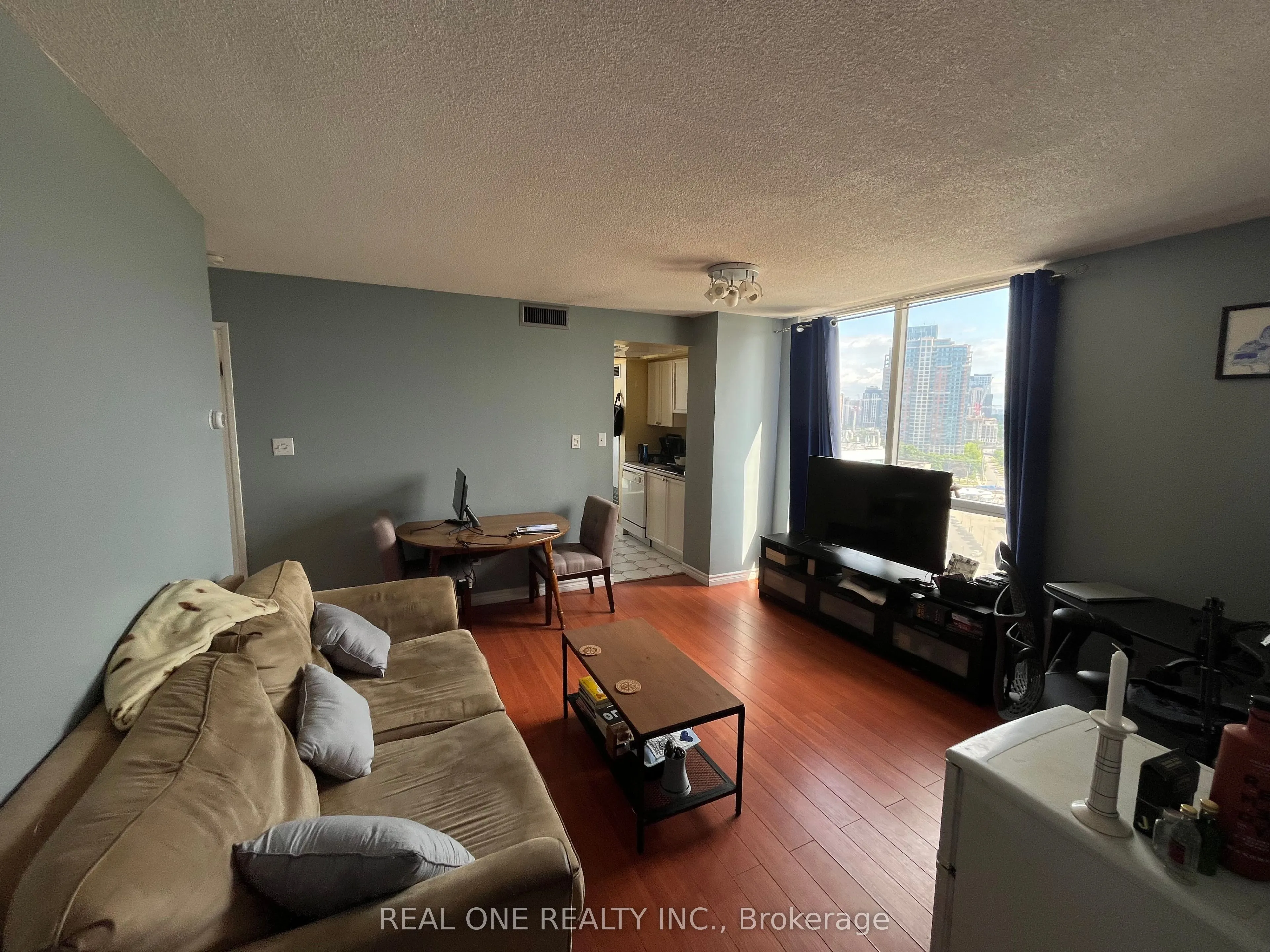 101 Subway Crescent, #1504