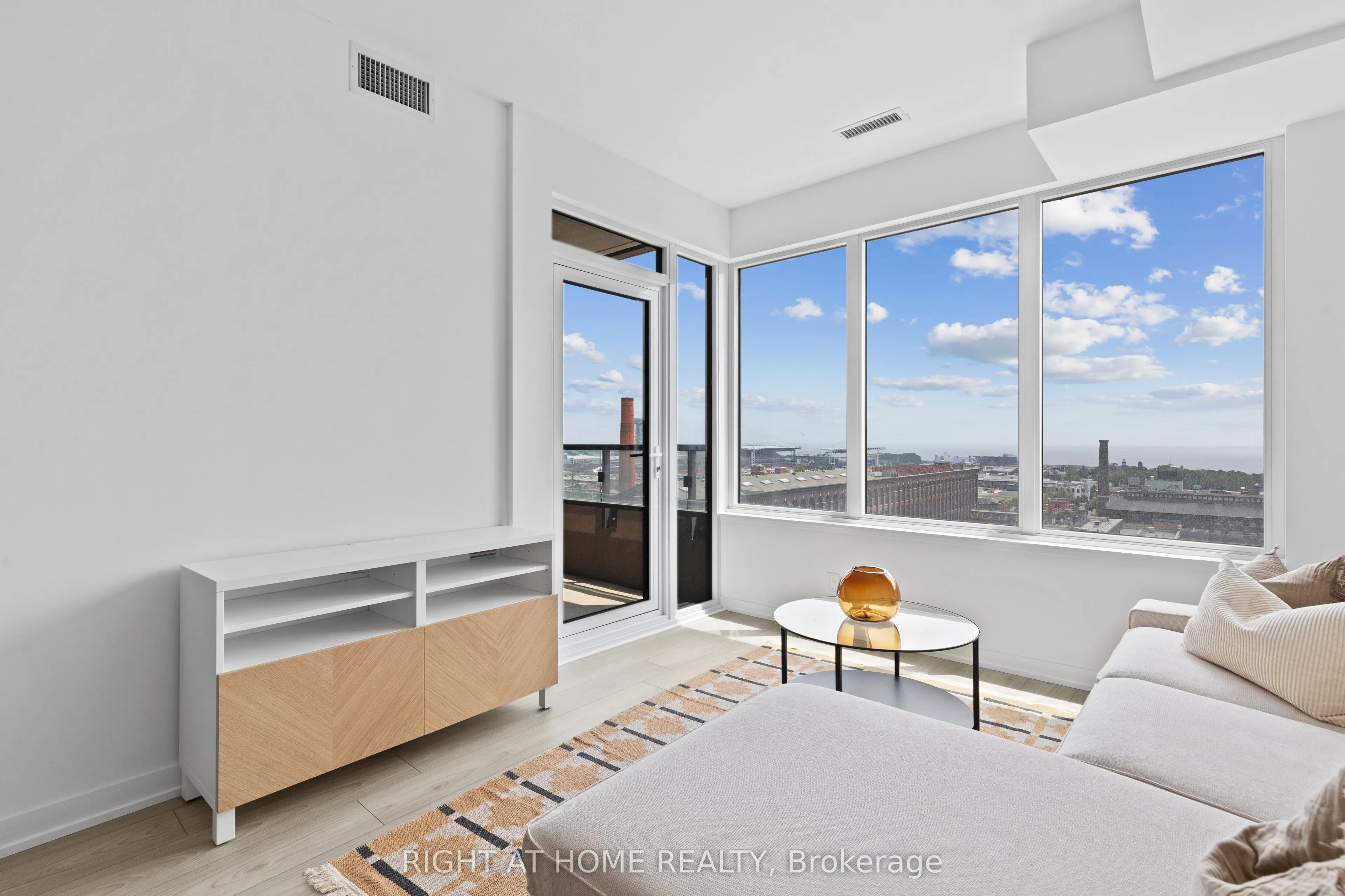285 Dufferin Street, #1014