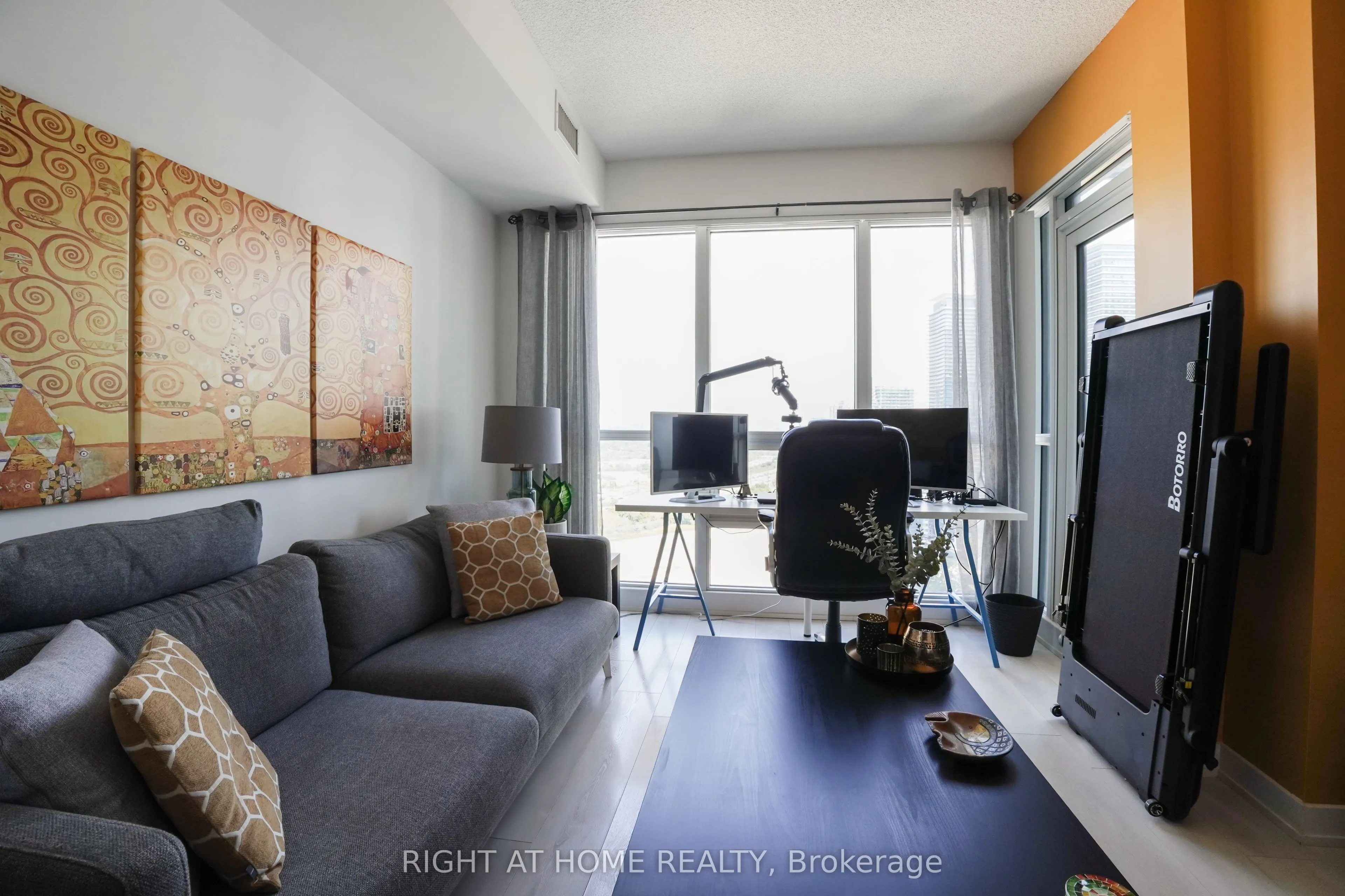 2220 Lakeshore Boulevard W, #3106