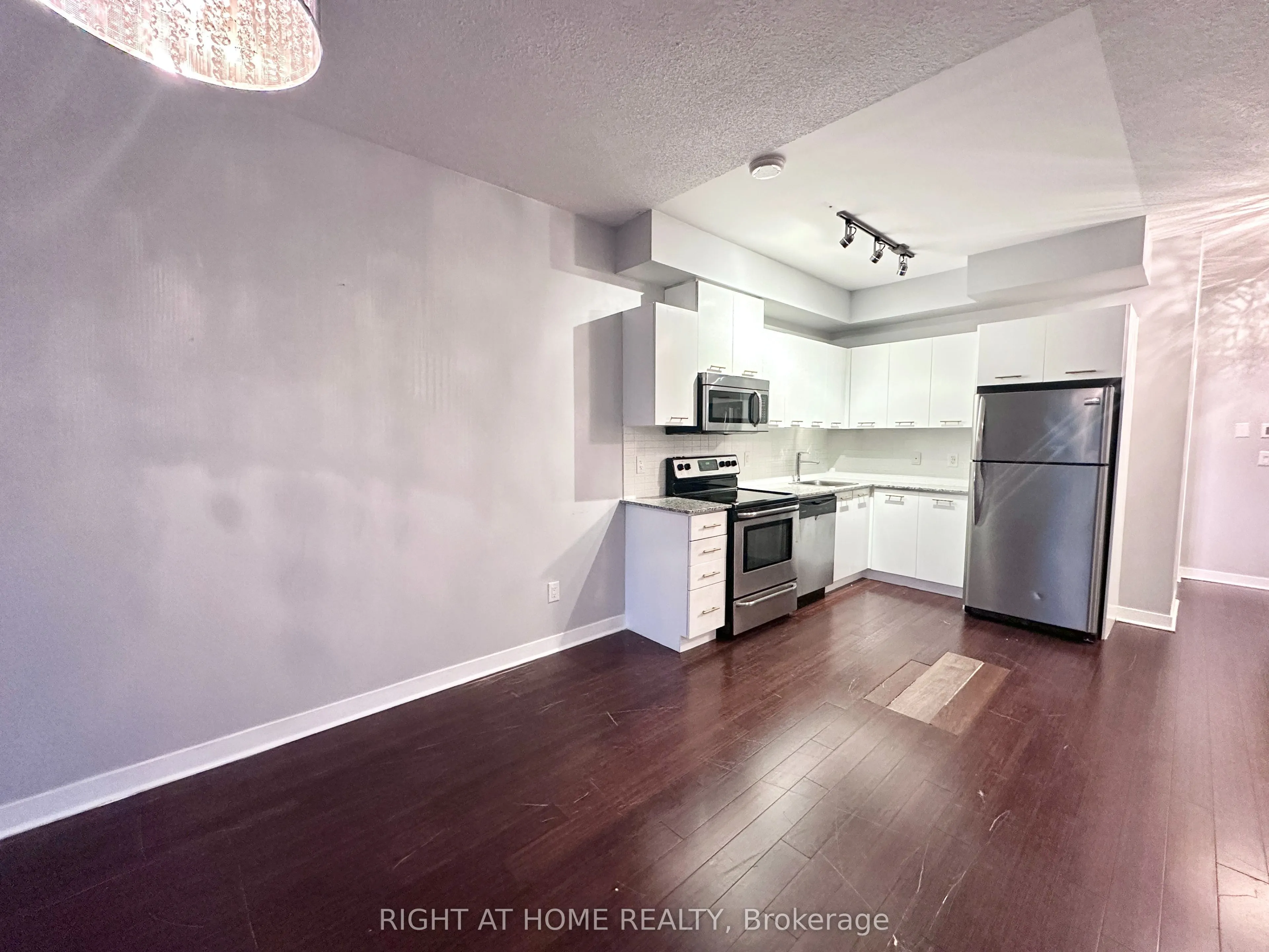 360 Square One Drive, #2303
