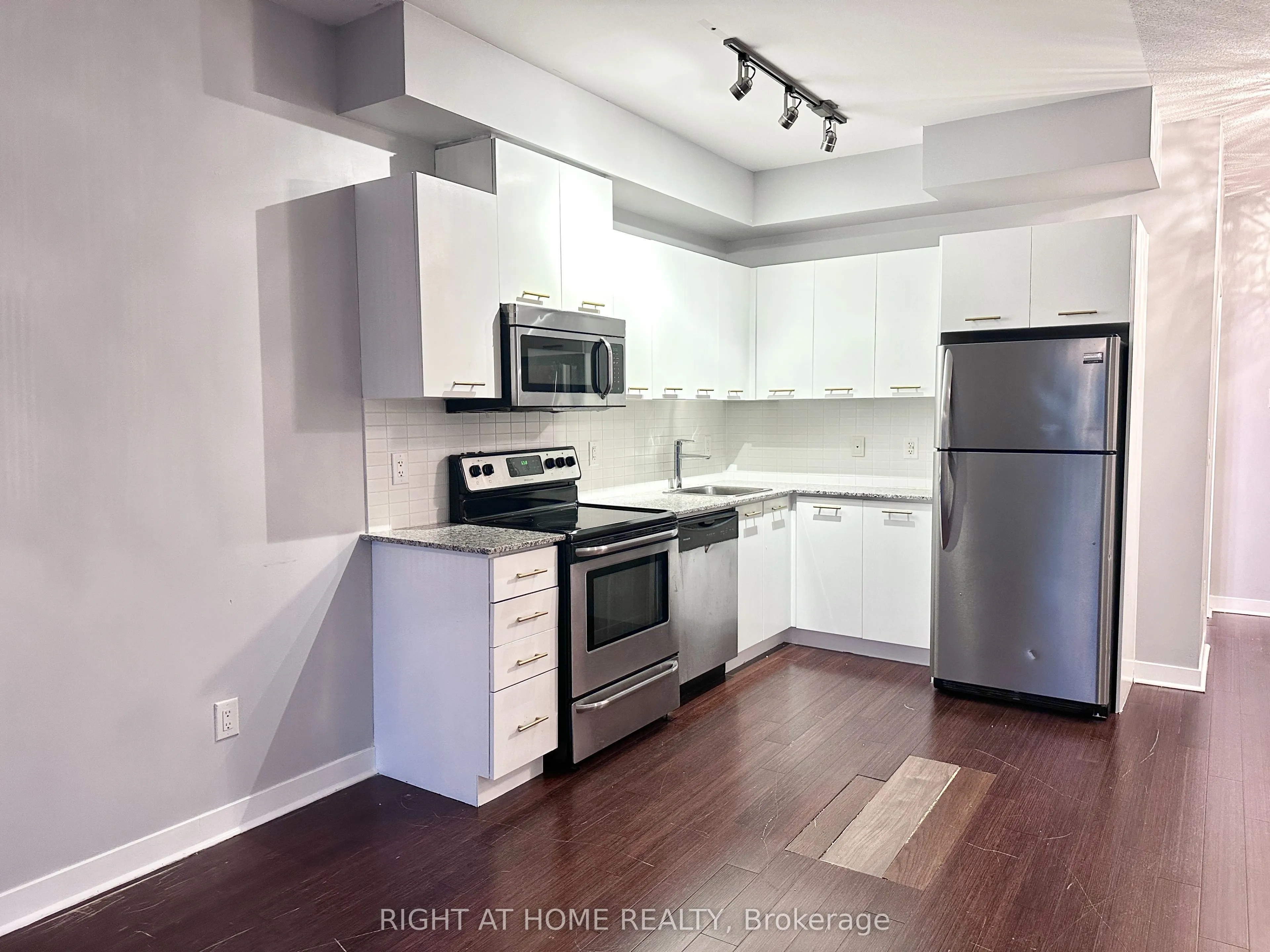 360 Square One Drive, #2303