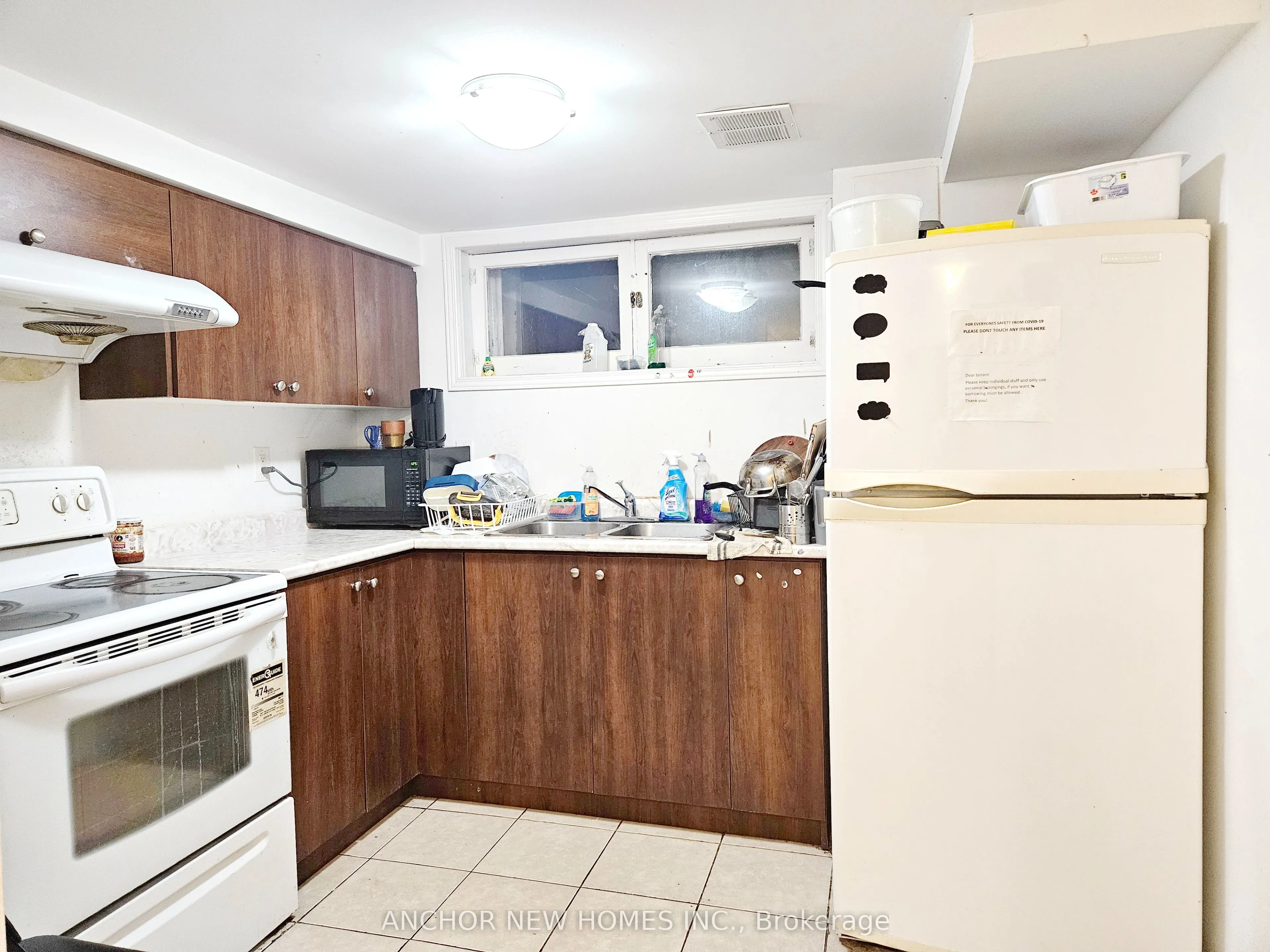 28 Eringate Drive