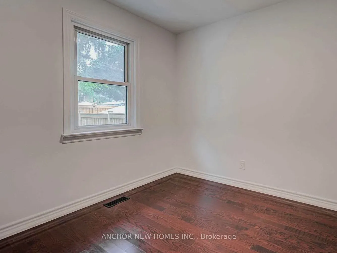 28 Eringate Drive