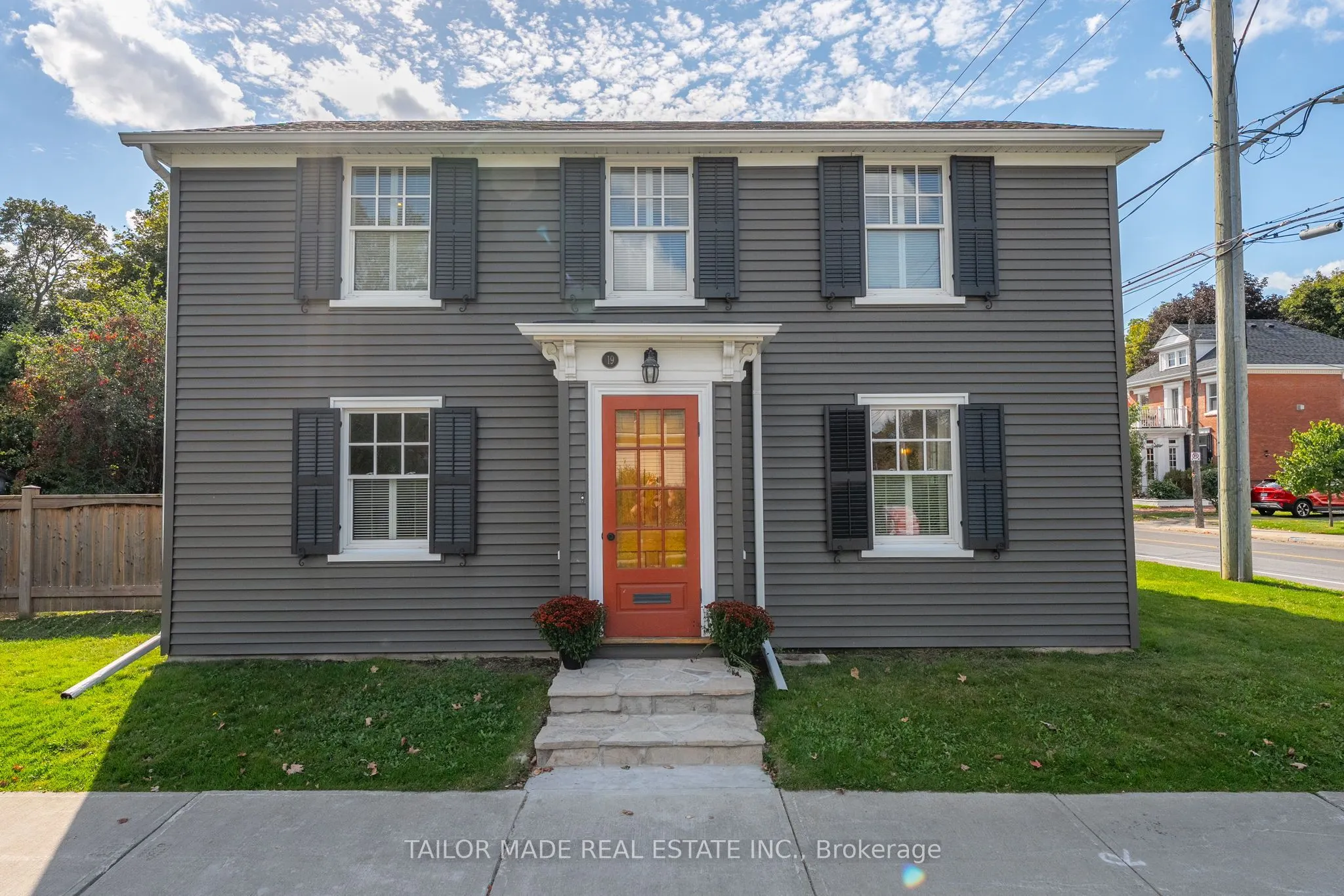 19 Isabella Street