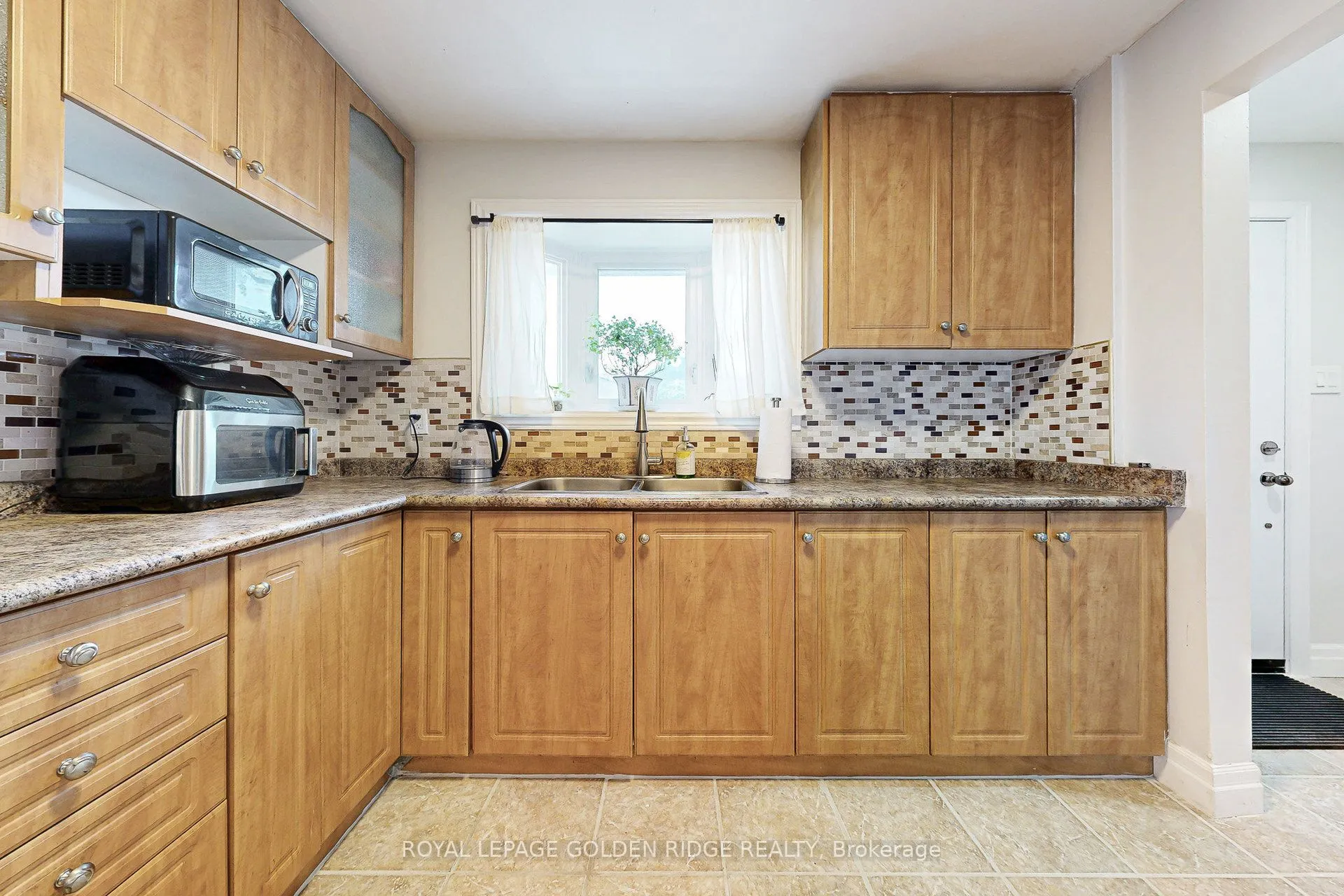 24 Hillbank Trail