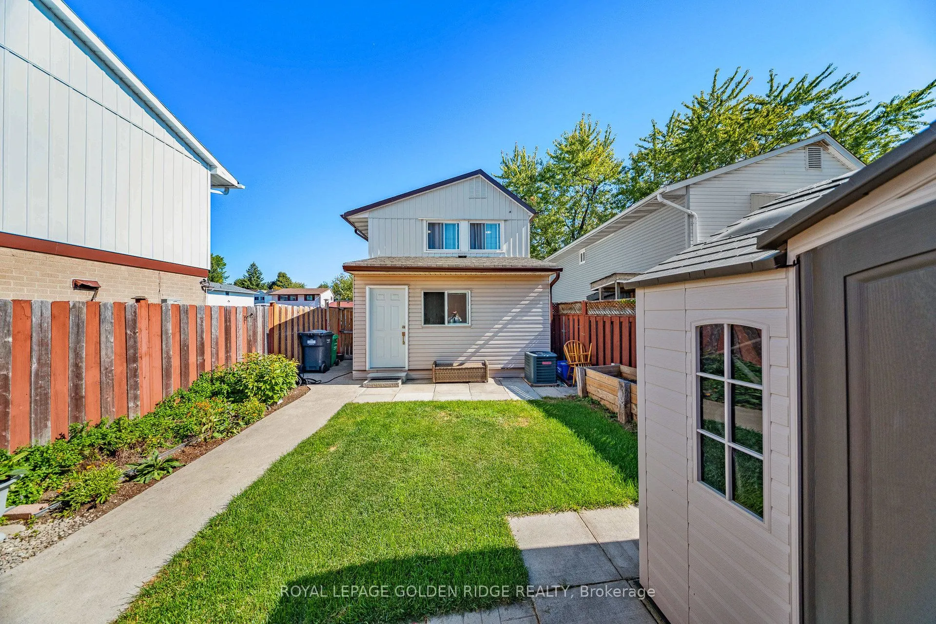 24 Hillbank Trail