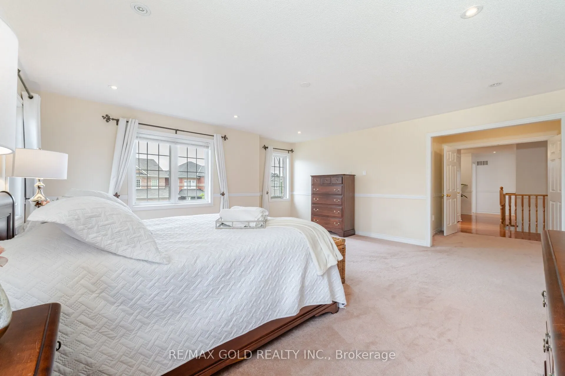 16 Larkberry Road