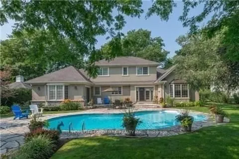 55 Ennisclare Drive W