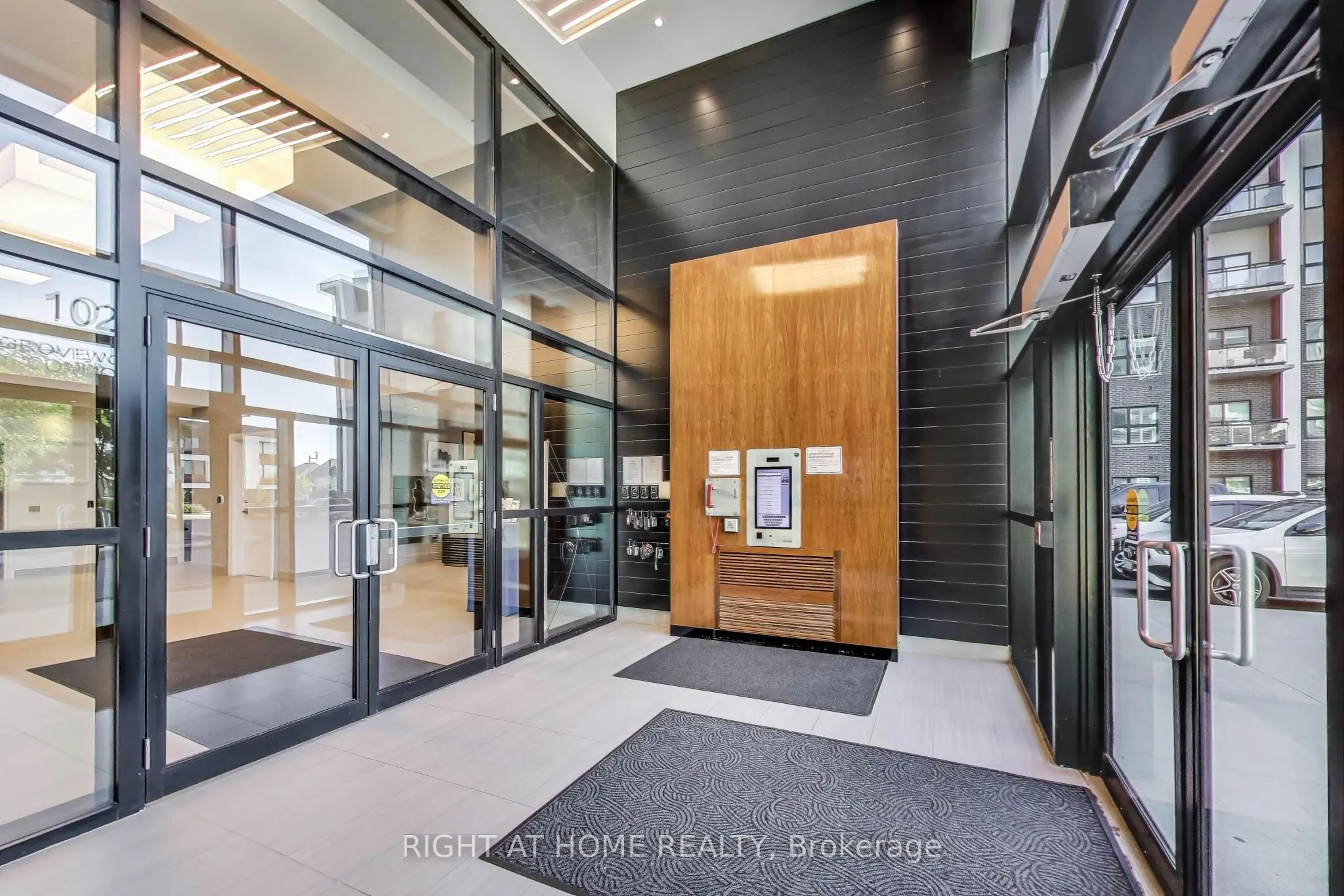 102 Grovewood Common Circle, #401