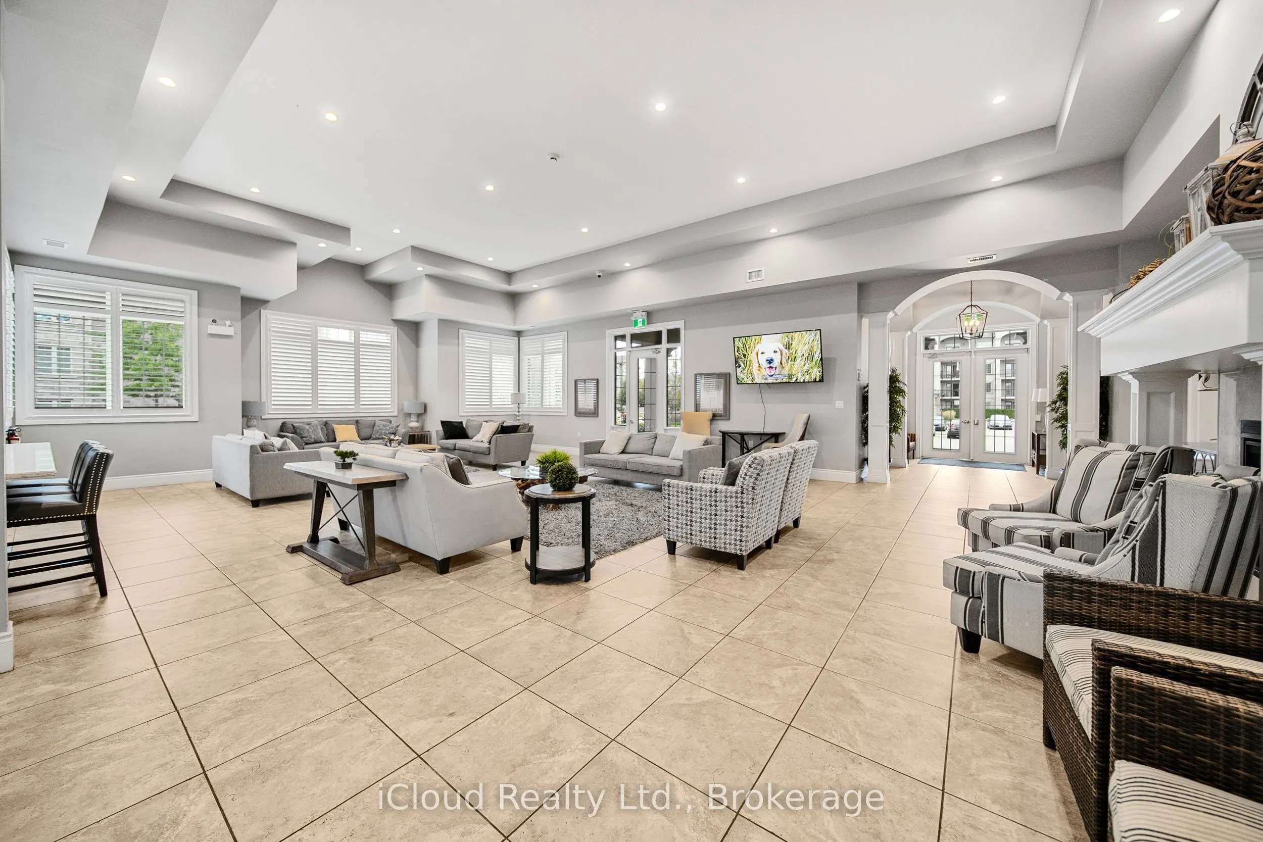 1440 Main Street E, #11