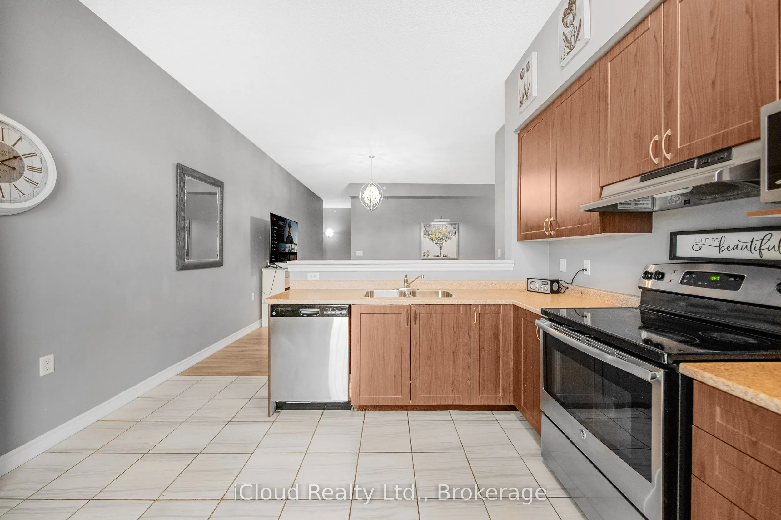 1440 Main Street E, #11