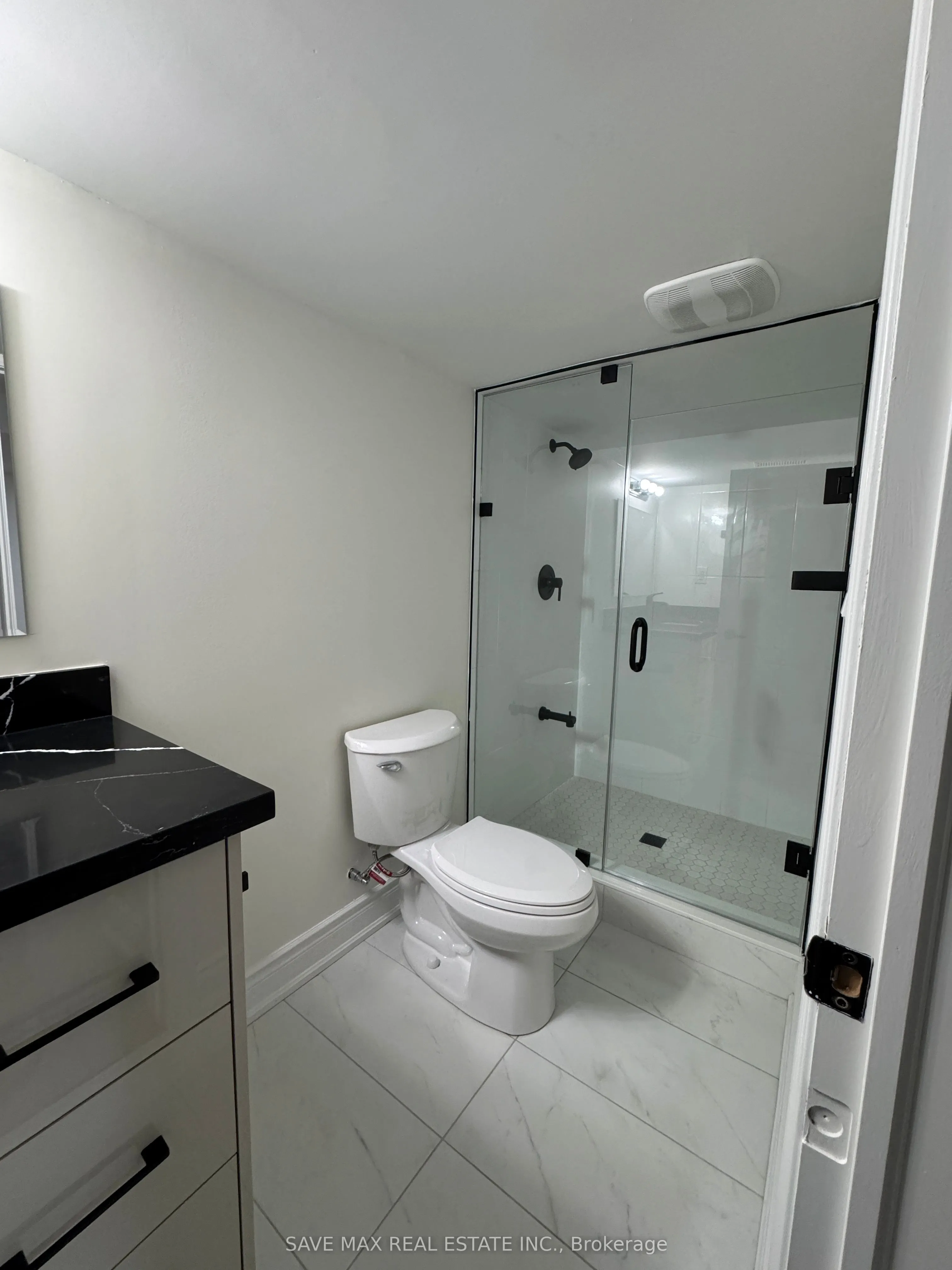 48 Sapwood Crescent, #lower