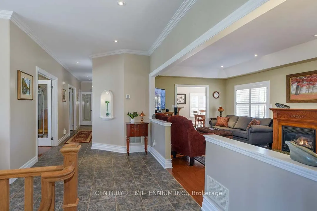 8 Castlewood Court
