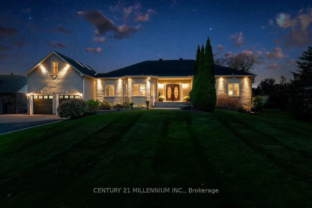 8 Castlewood Court