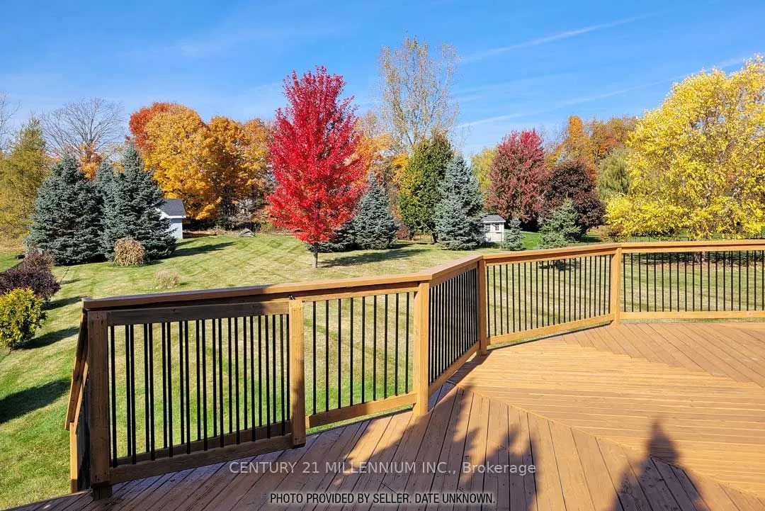 8 Castlewood Court