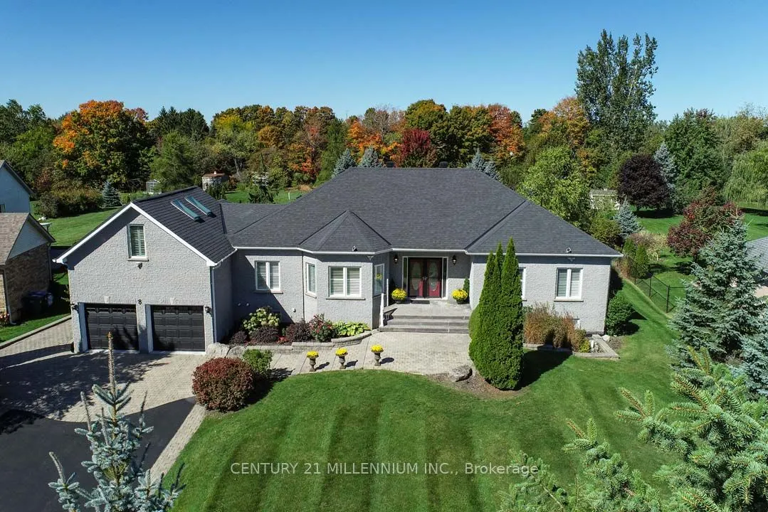 8 Castlewood Court
