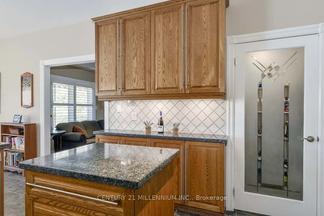 8 Castlewood Court