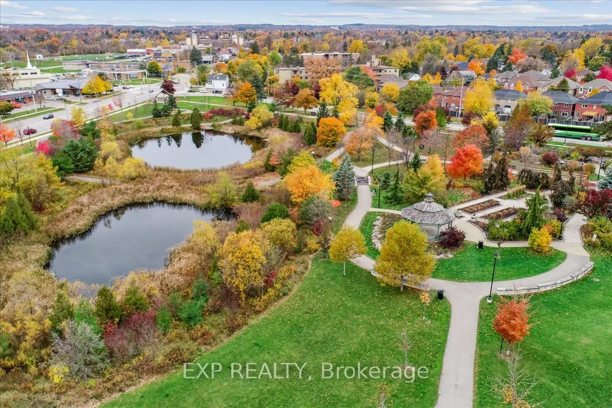 7 Rosset Valley Court