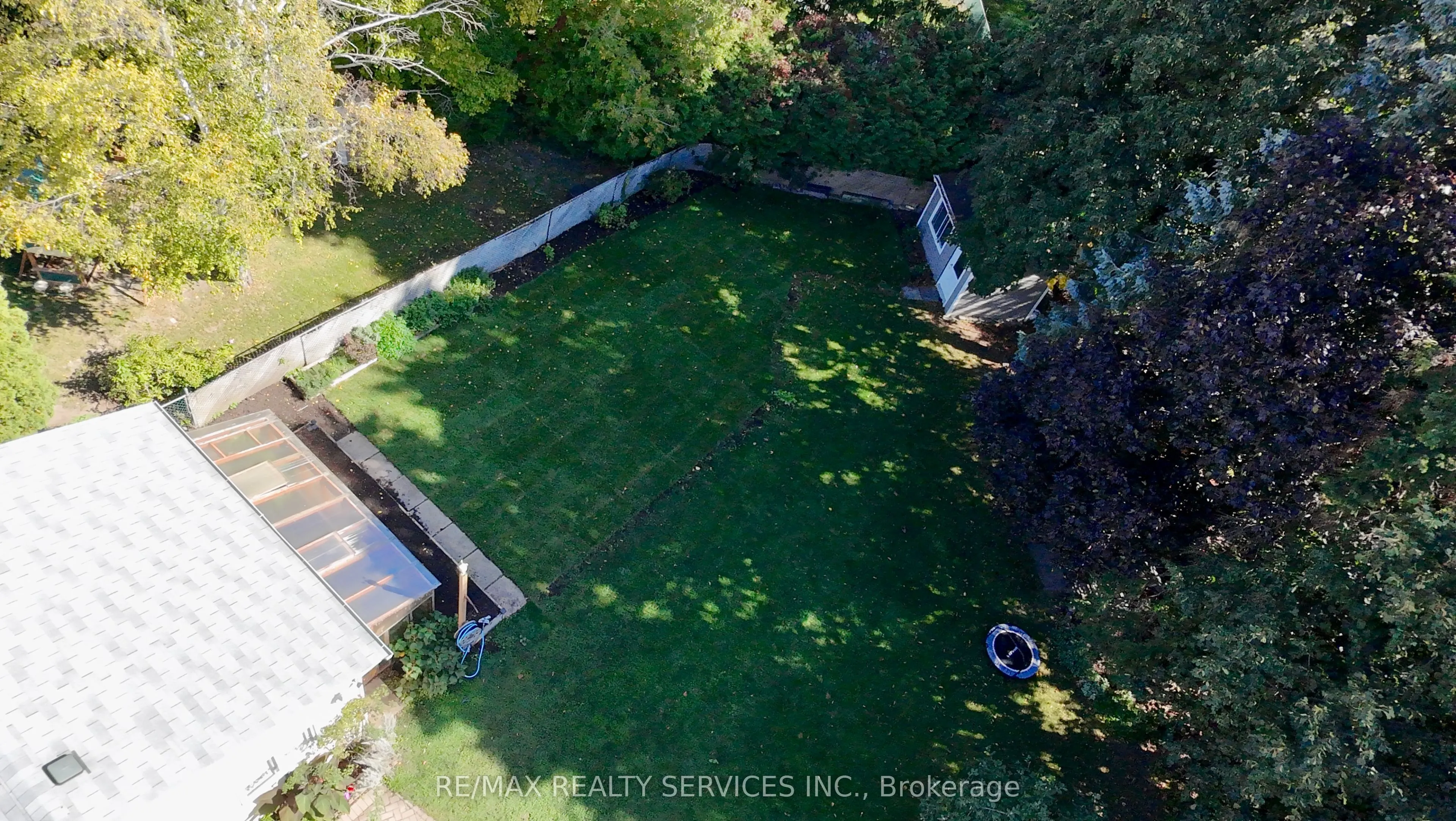 10 Minton Place