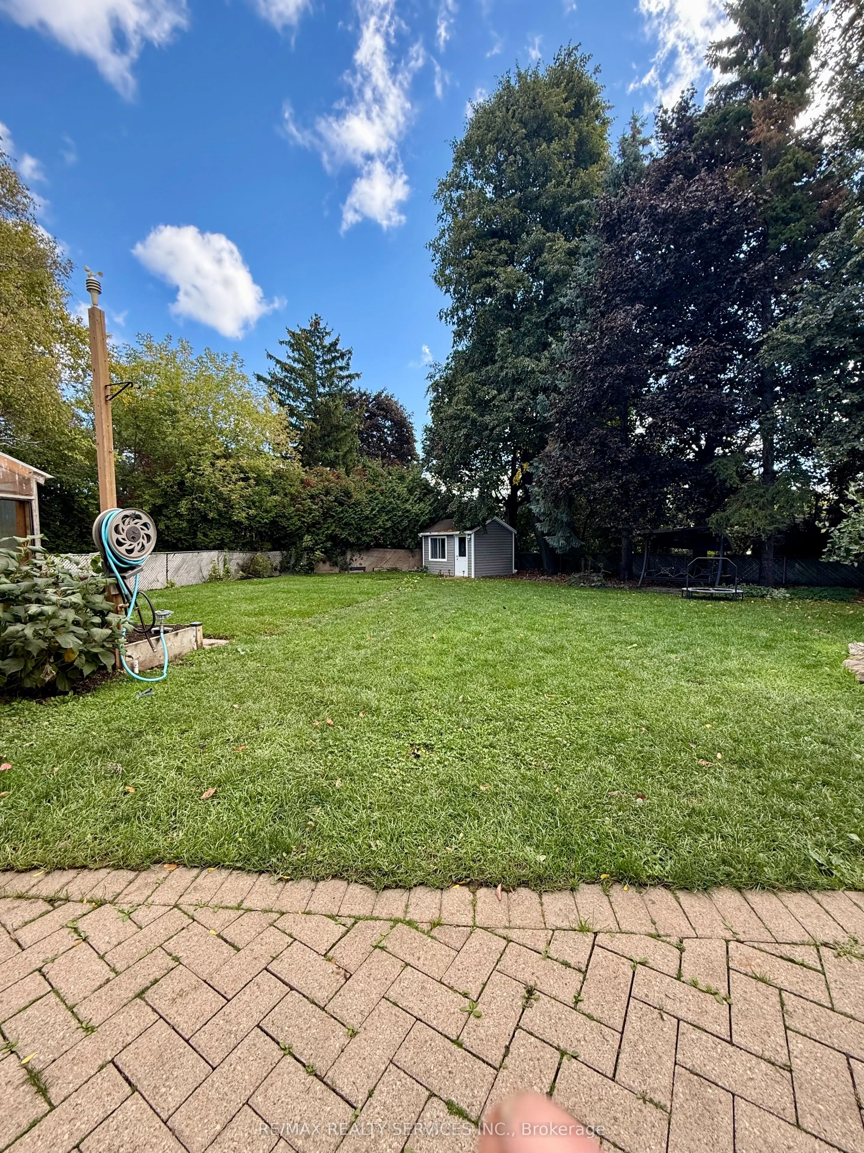 10 Minton Place