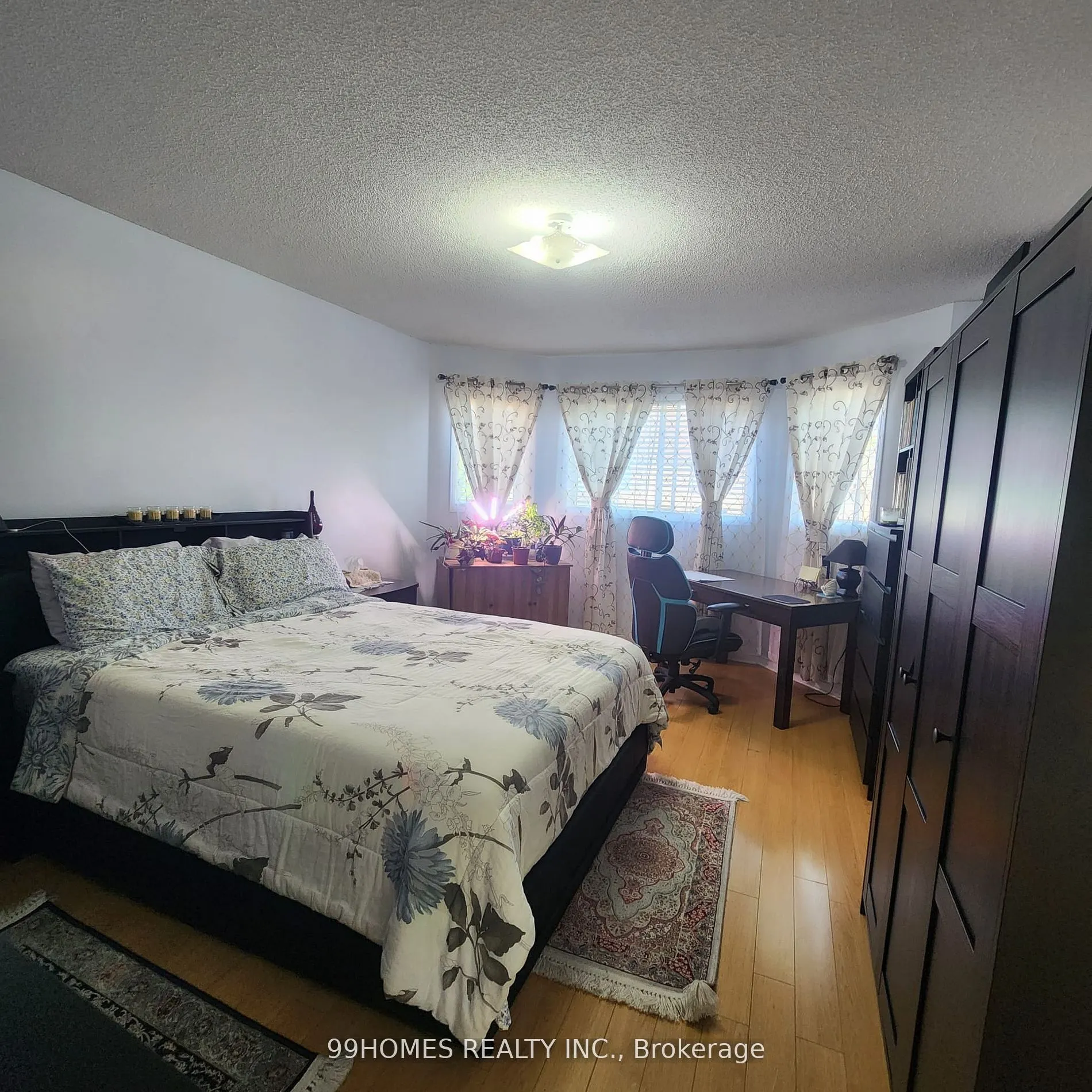 49 Olympia Crescent