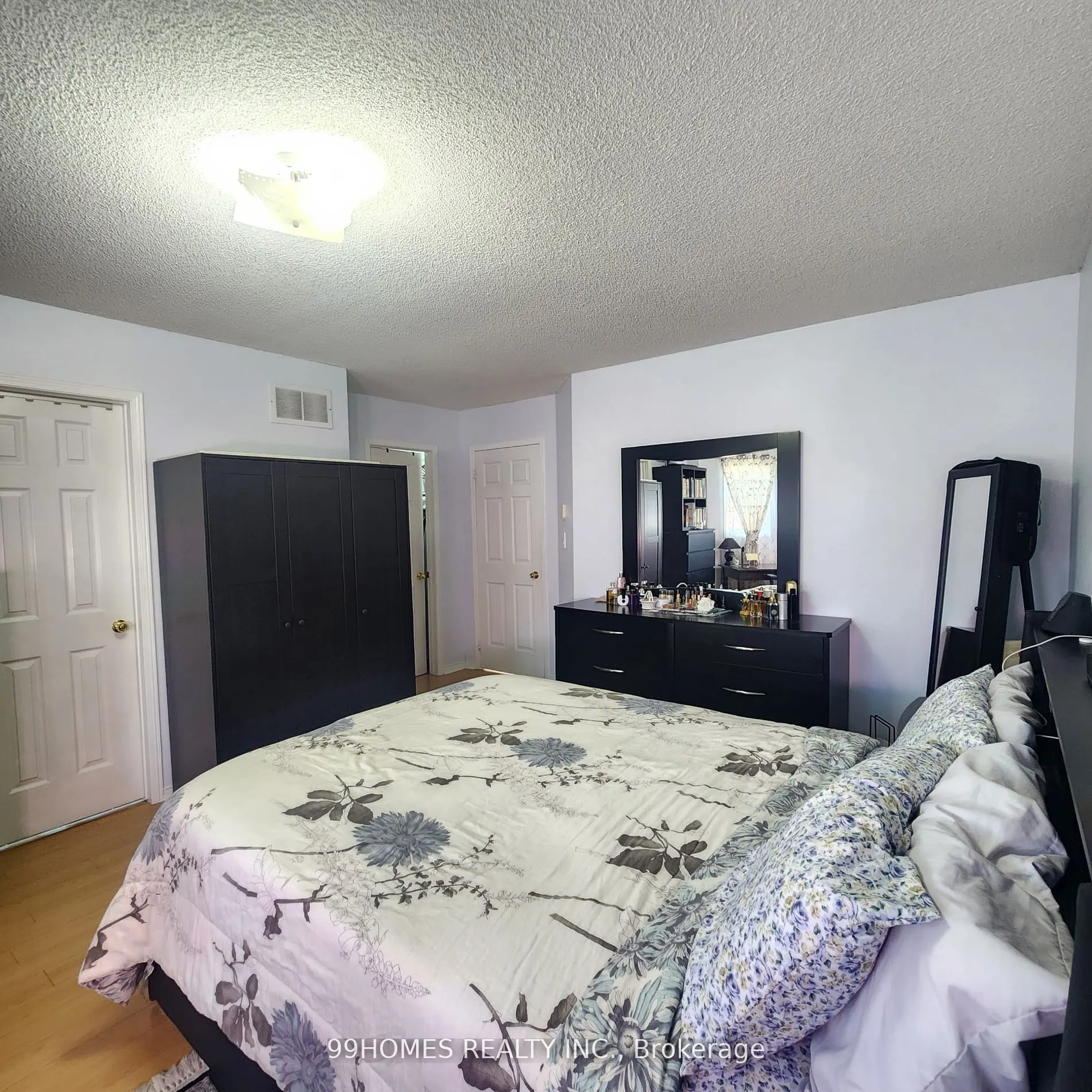 49 Olympia Crescent