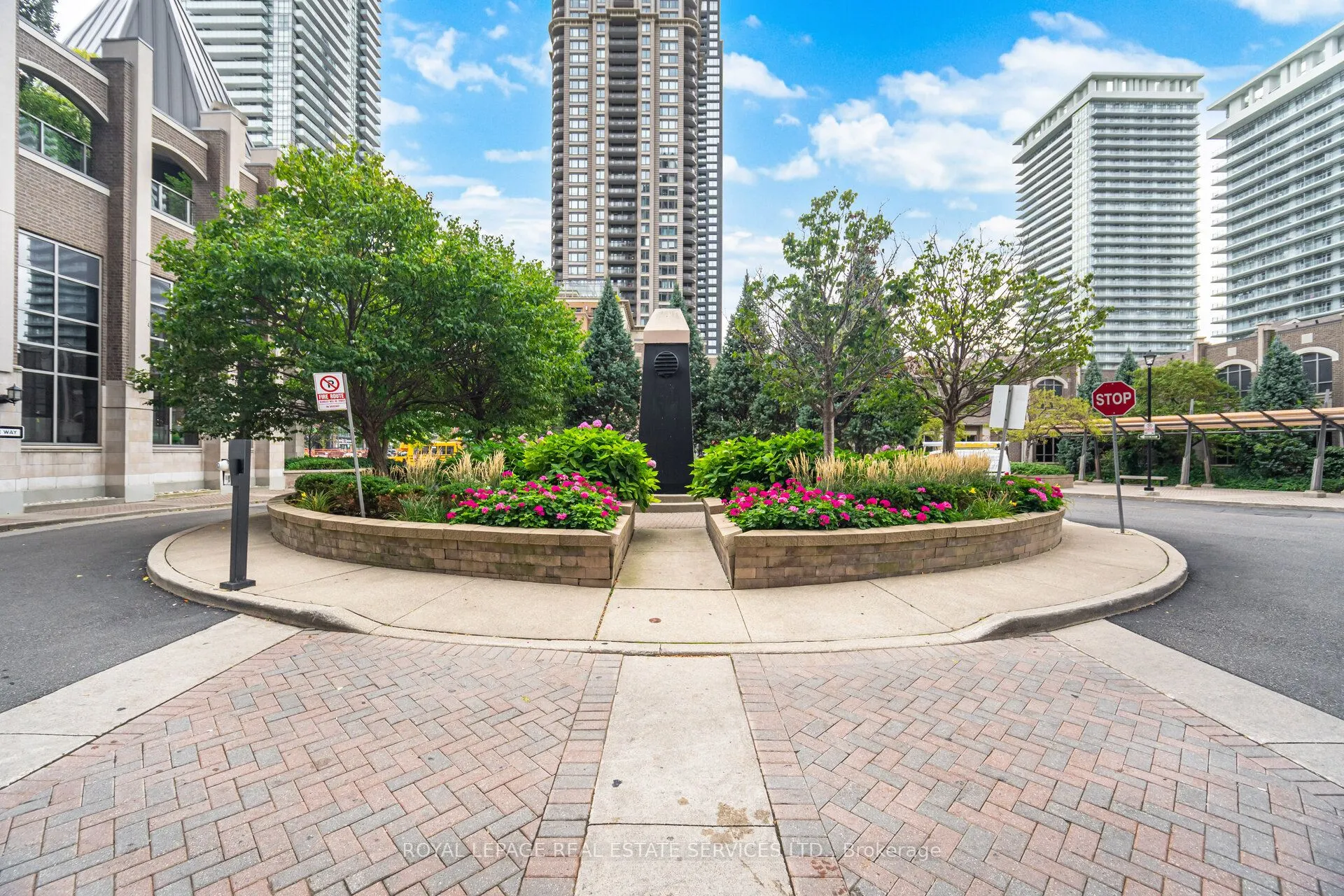 388 Prince of Wales Drive, #2807