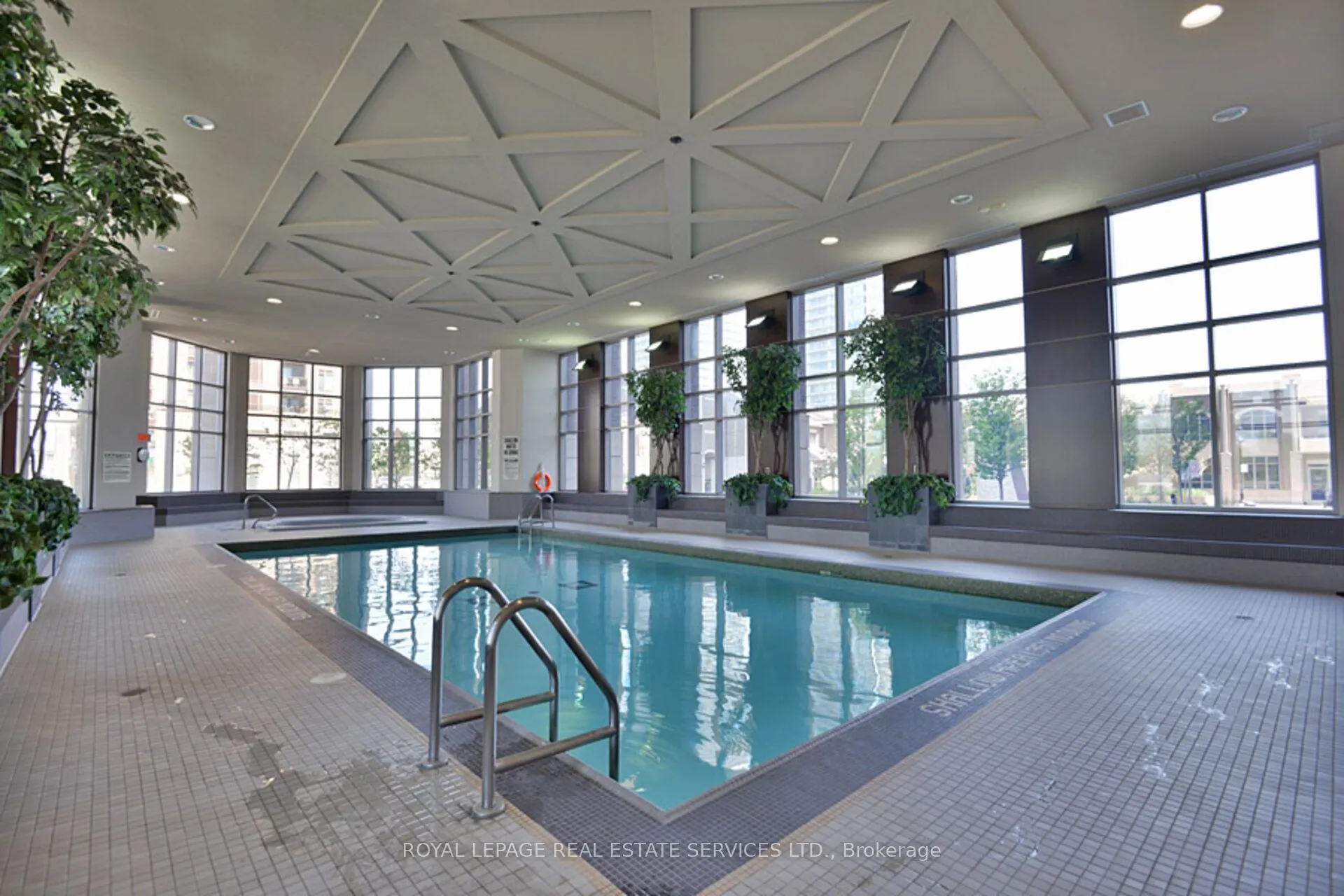 388 Prince of Wales Drive, #2807