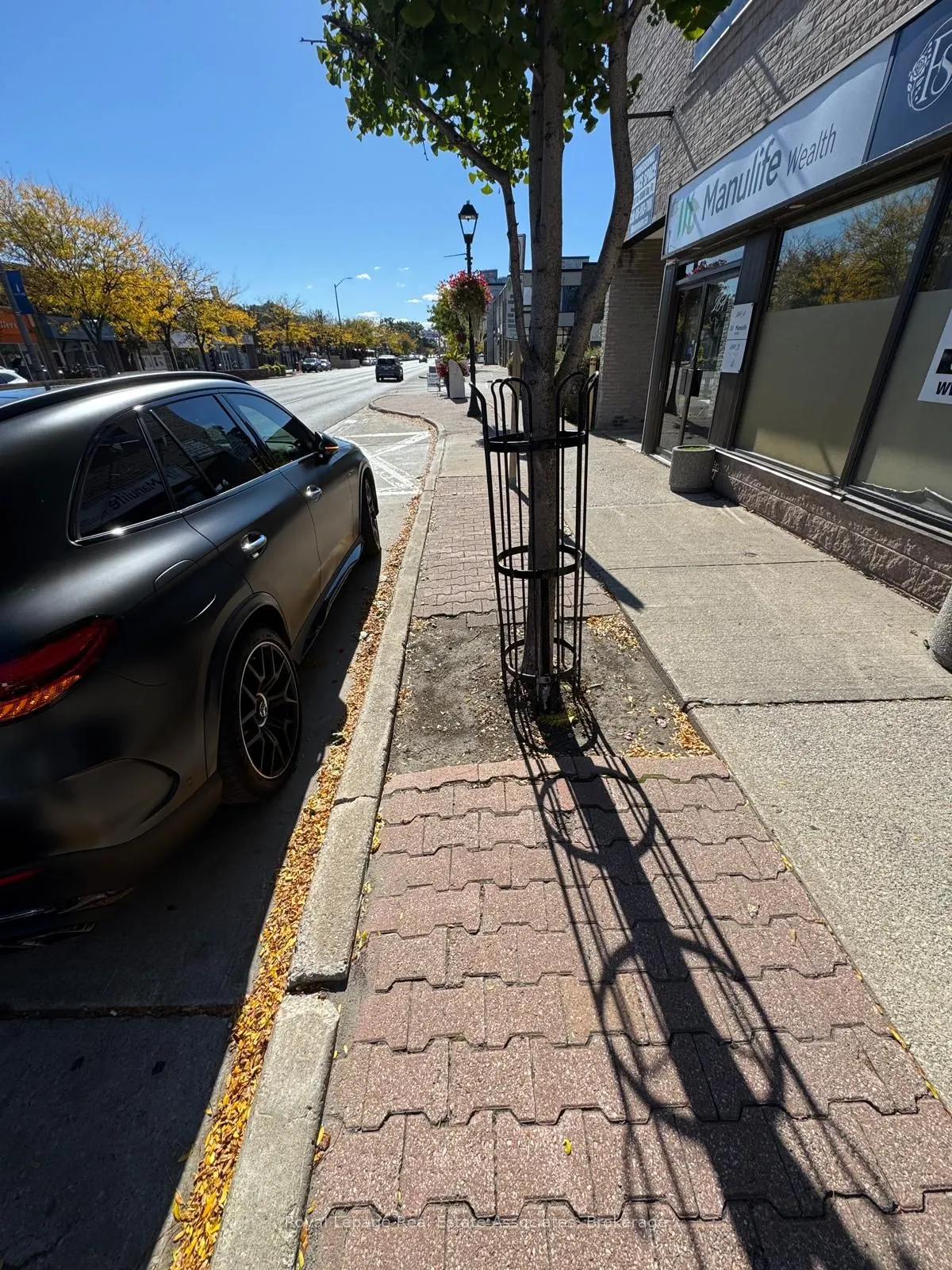 264 Lakeshore Road E
