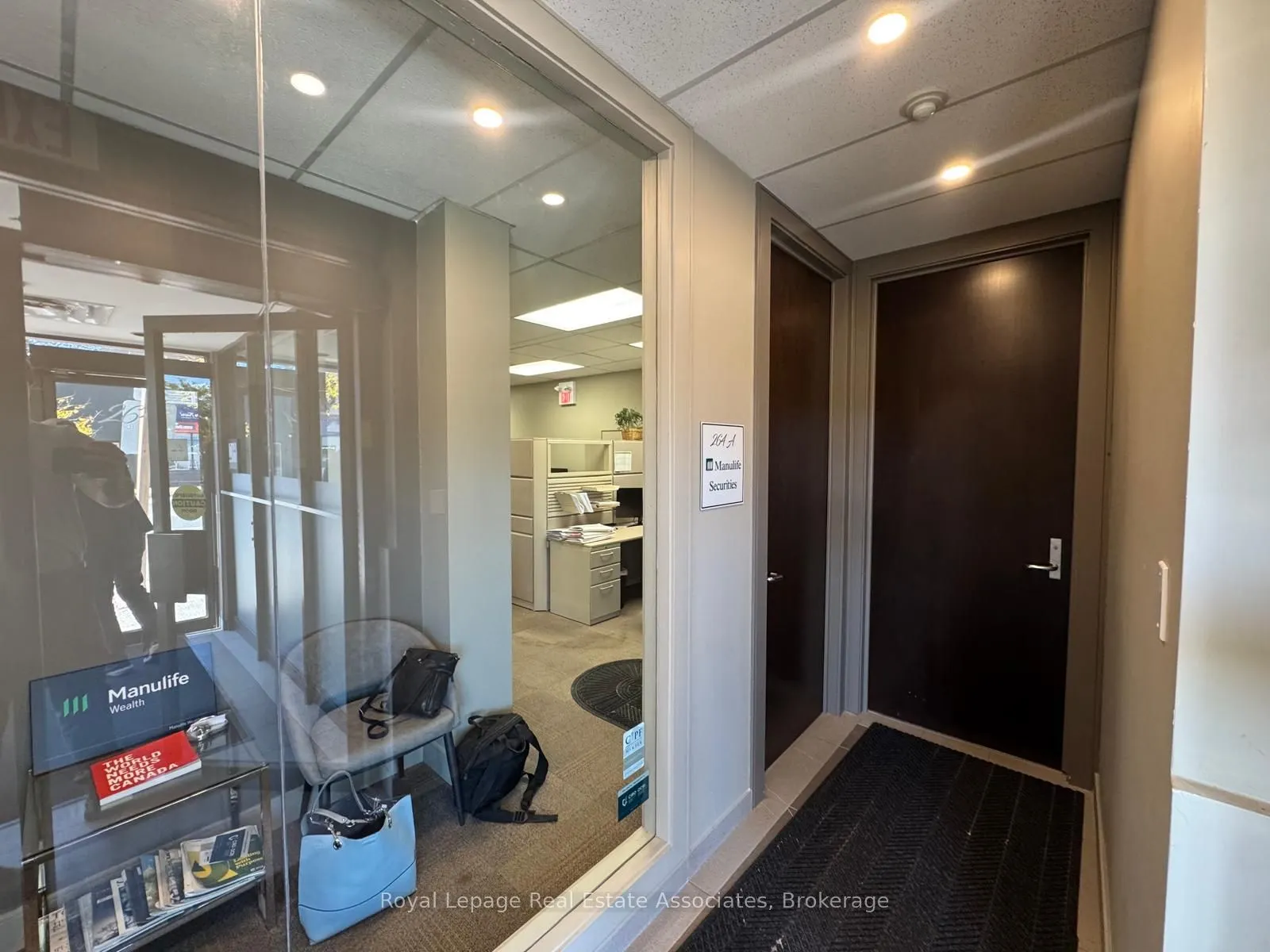 264 Lakeshore Road E
