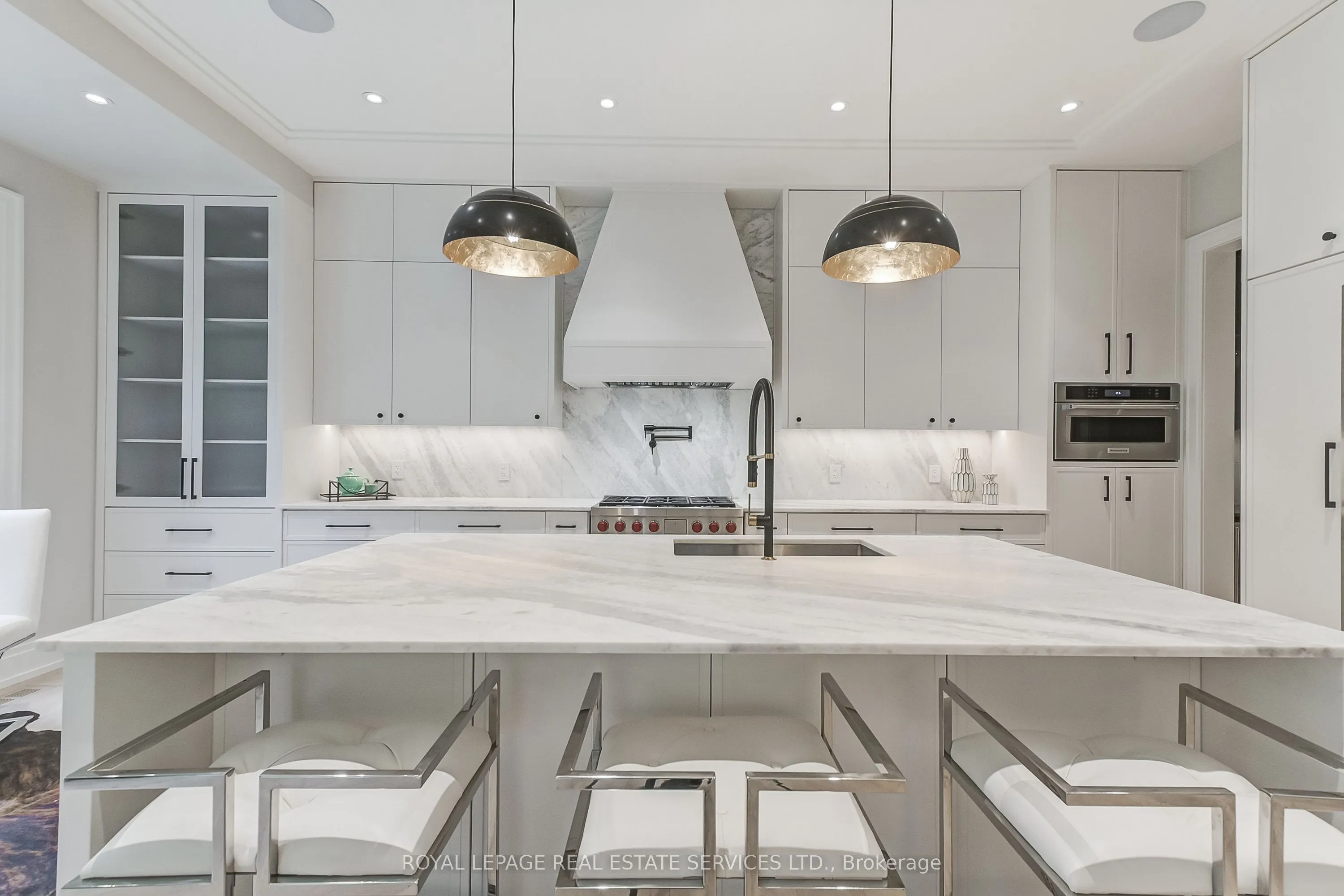 8 Shand Avenue