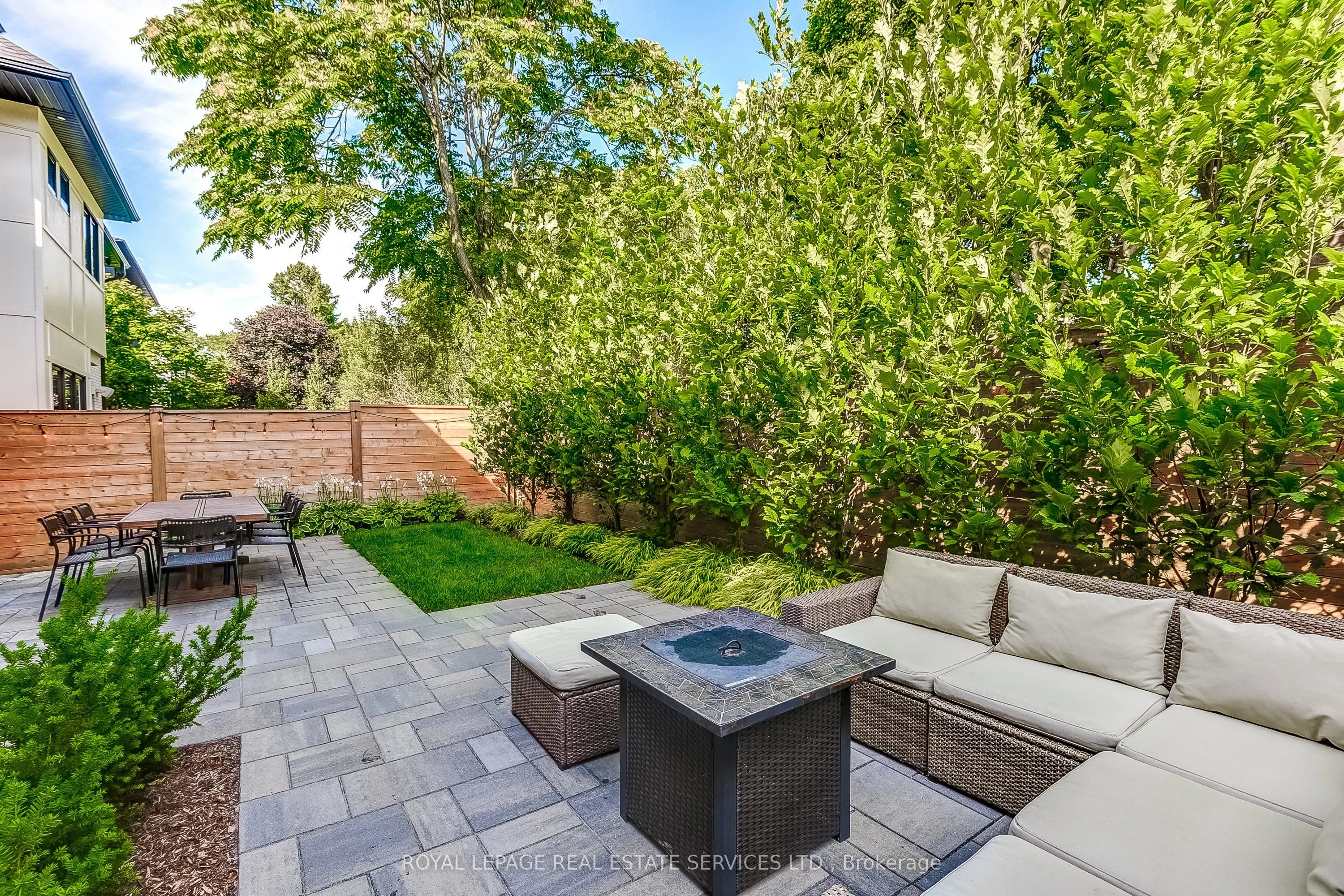 8 Shand Avenue