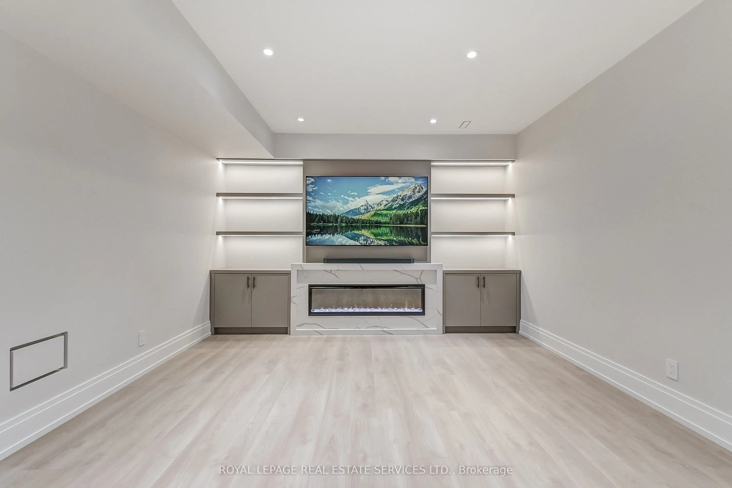 8 Shand Avenue