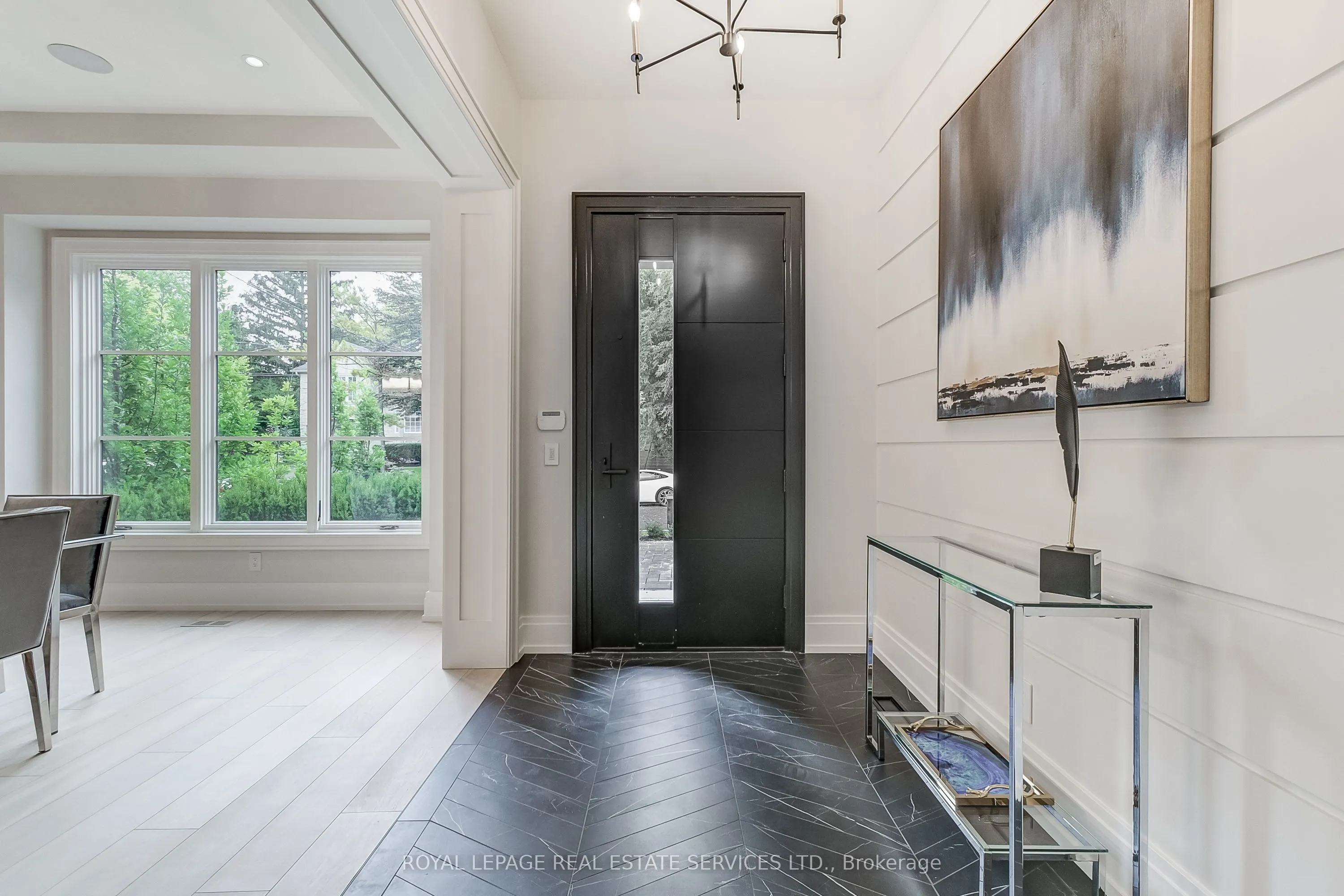 8 Shand Avenue