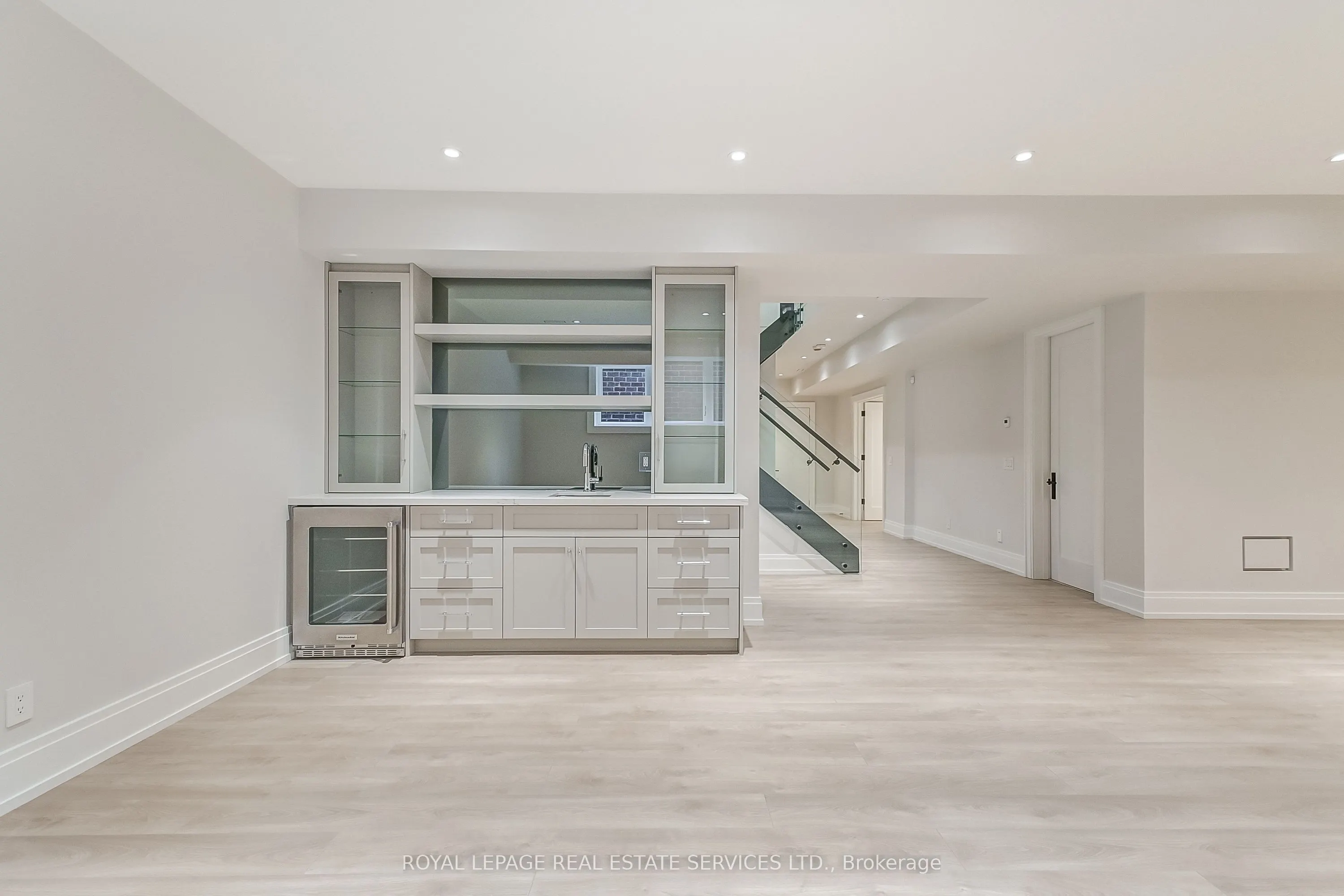 8 Shand Avenue